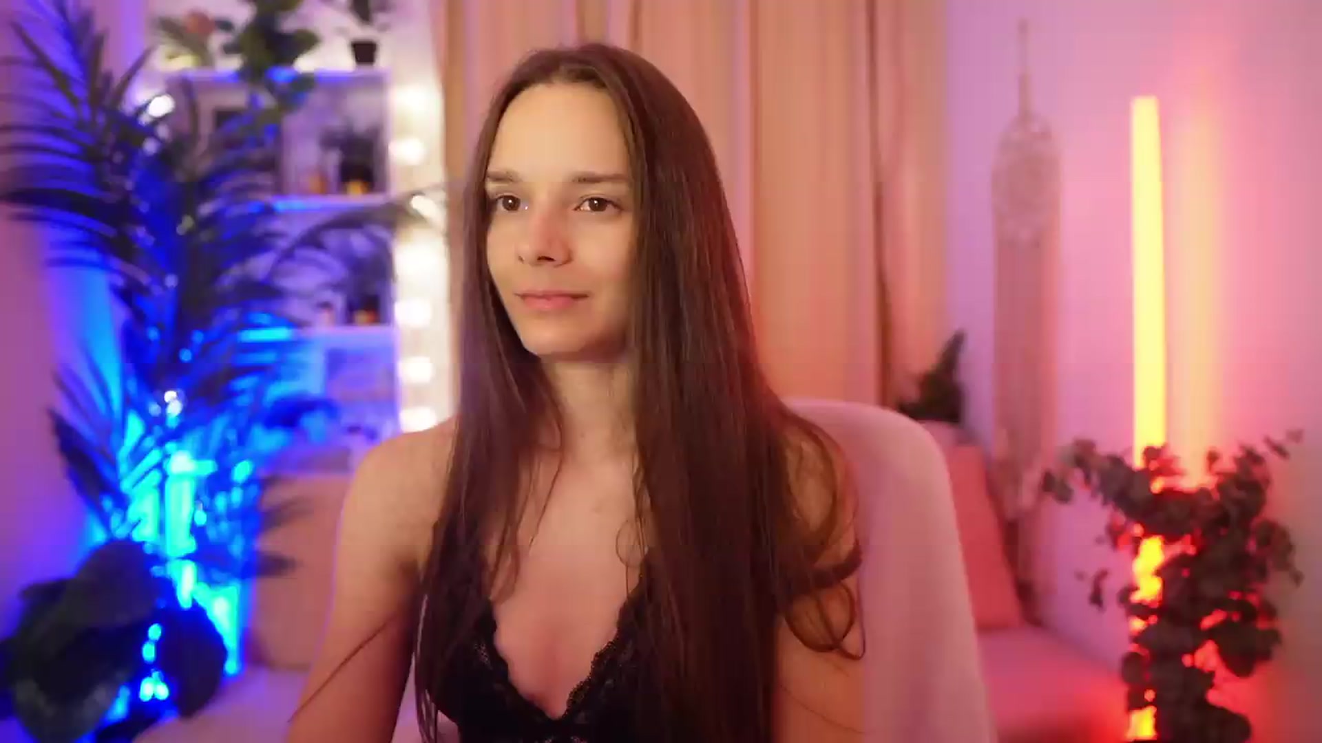 Gallery image thumbnail from Anna_Leah's myfreecams stream on, 07/01/2026, 21:35 image 11 of 20