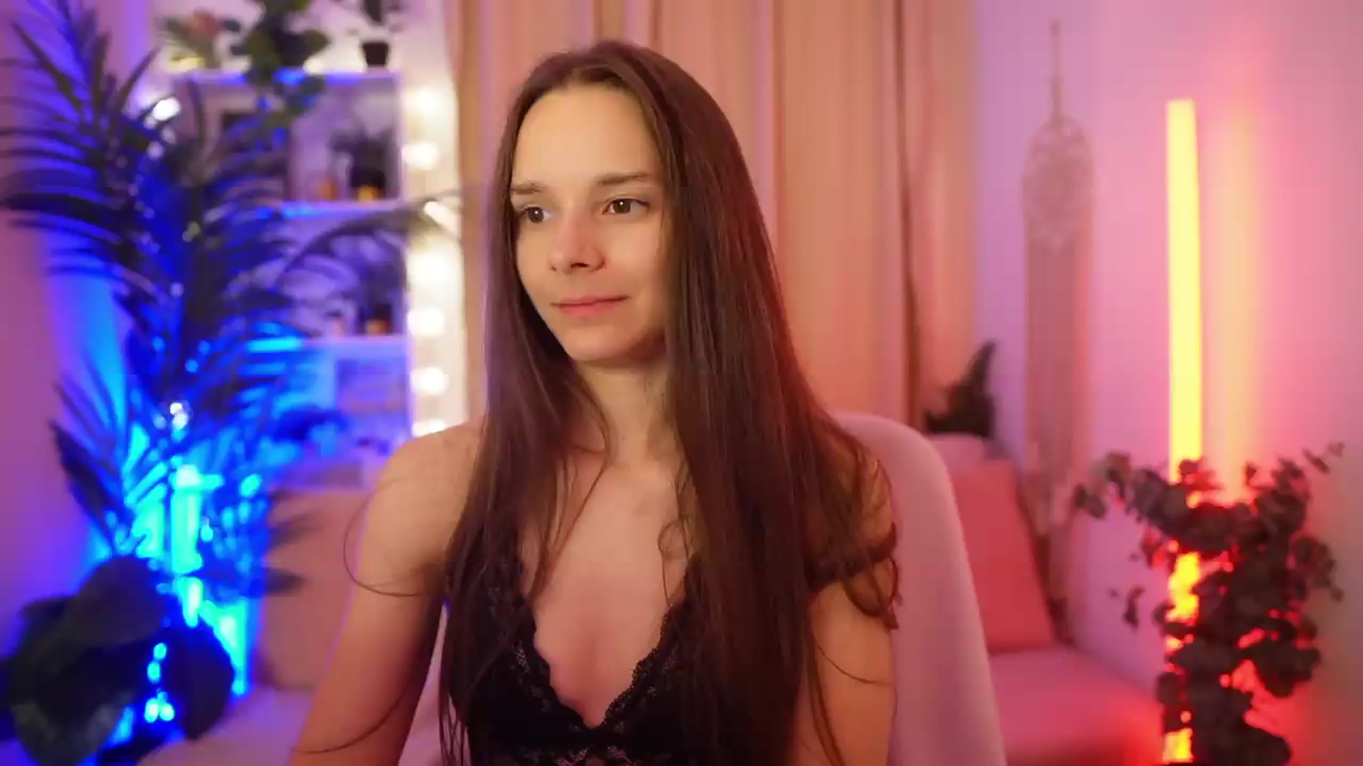 Gallery image thumbnail from Anna_Leah's myfreecams stream on, 07/01/2026, 21:35 image 9 of 20