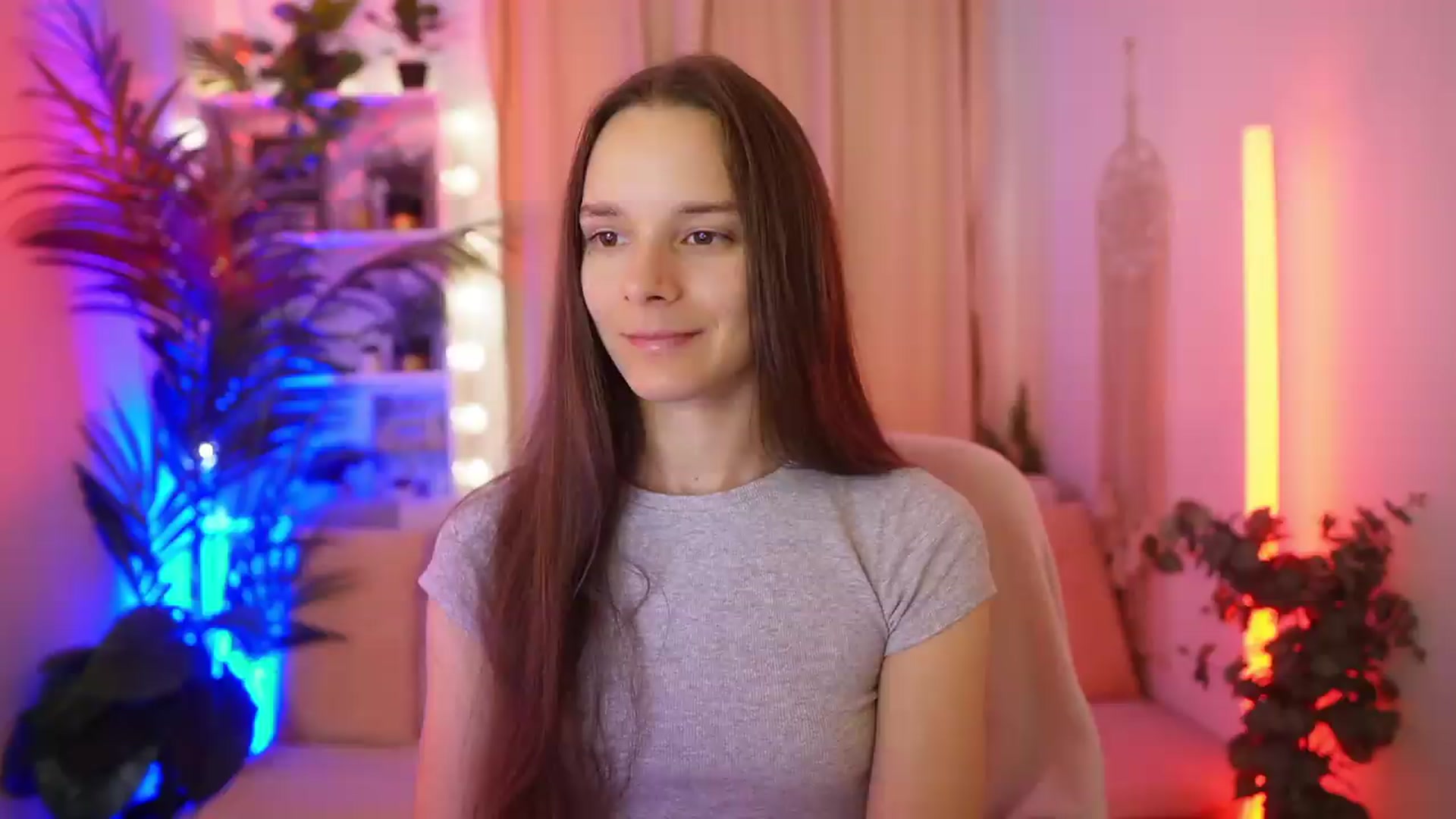 Gallery image thumbnail from Anna_Leah's myfreecams stream on, 07/03/2026, 19:01 image 5 of 20