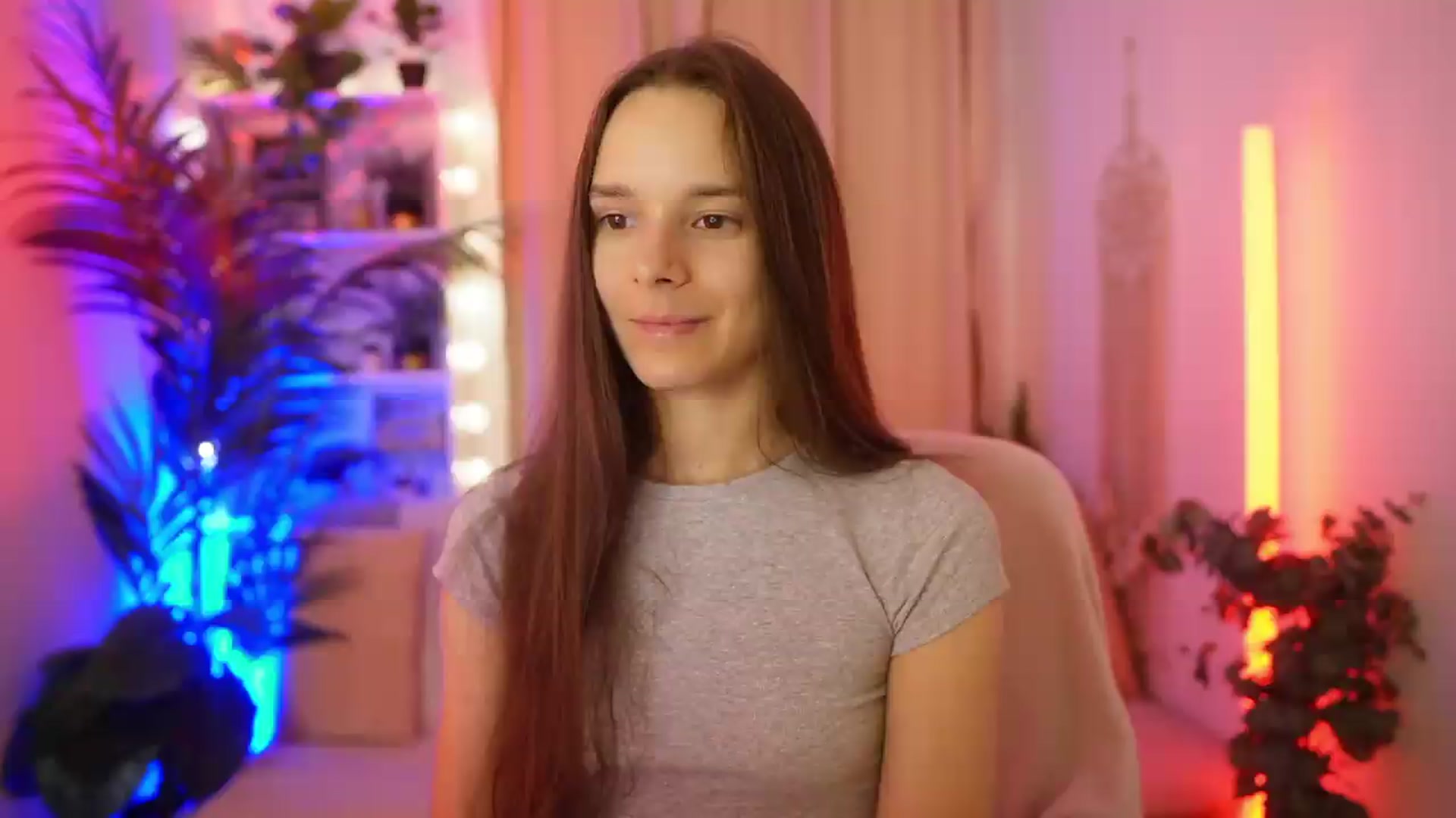 Gallery image thumbnail from Anna_Leah's myfreecams stream on, 07/03/2026, 19:01 image 13 of 20