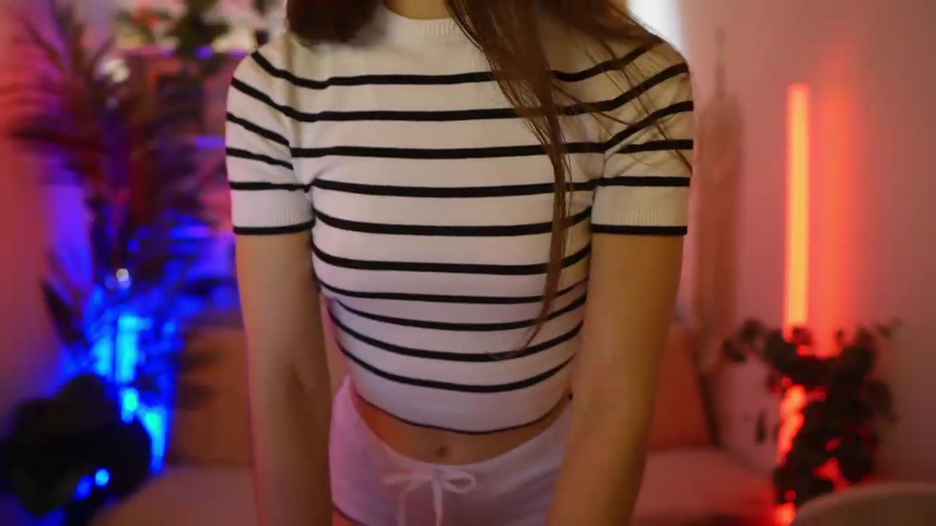 Gallery image thumbnail from Anna_Leah's myfreecams stream on, 07/09/2026, 15:33 image 6 of 20