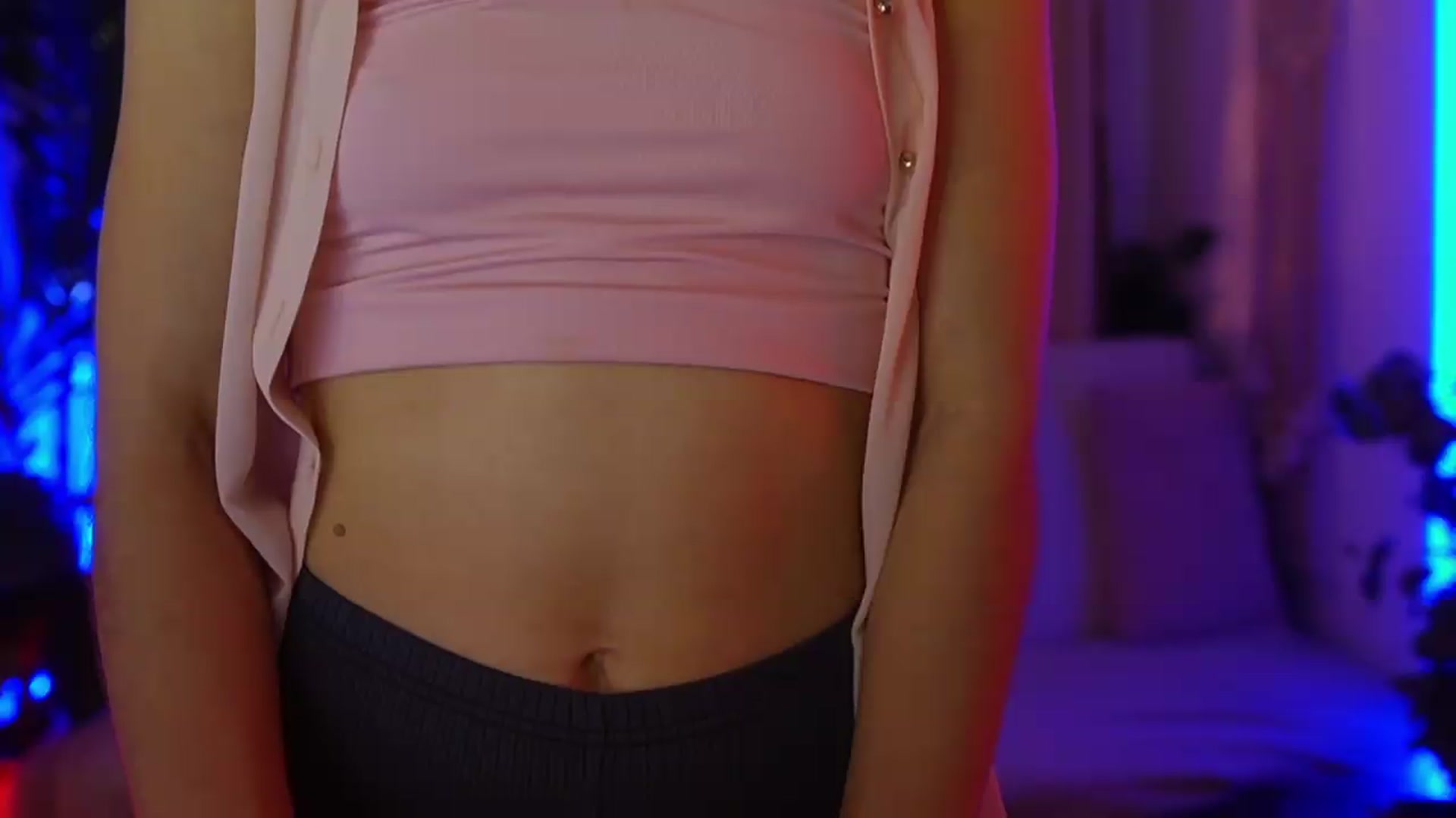 Gallery image thumbnail from Anna_Leah's myfreecams stream on, 07/12/2026, 22:53 image 19 of 20