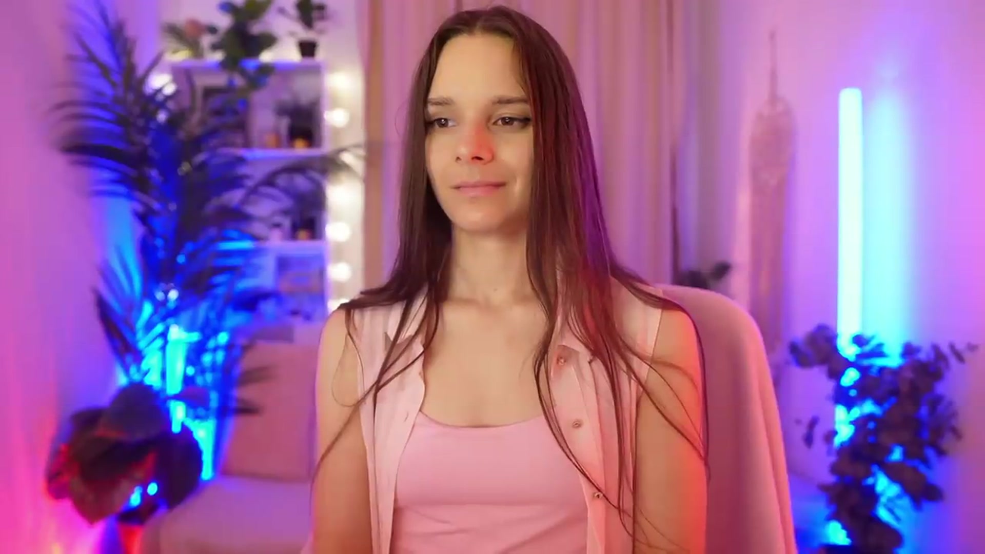 Gallery image thumbnail from Anna_Leah's myfreecams stream on, 07/12/2026, 22:53 image 3 of 20