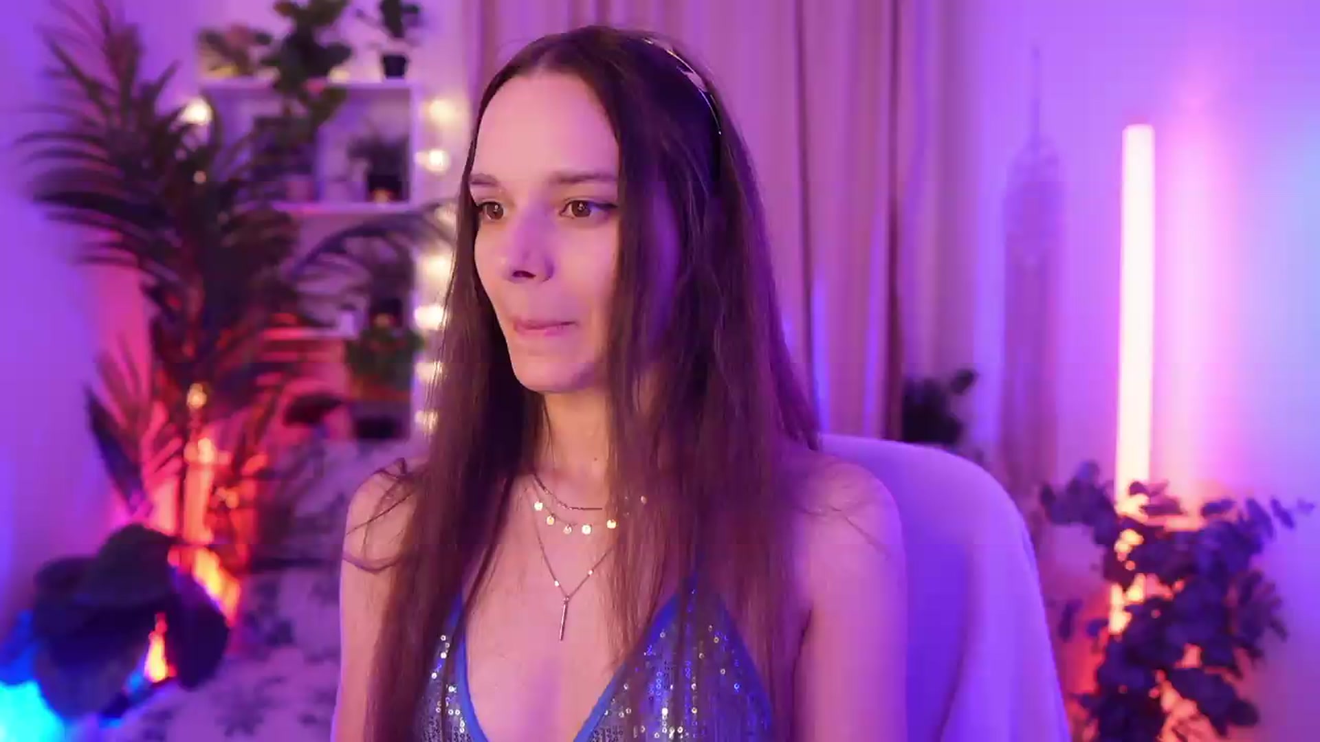 Gallery image thumbnail from Anna_Leah's myfreecams stream on, 07/17/2026, 20:57 image 13 of 20