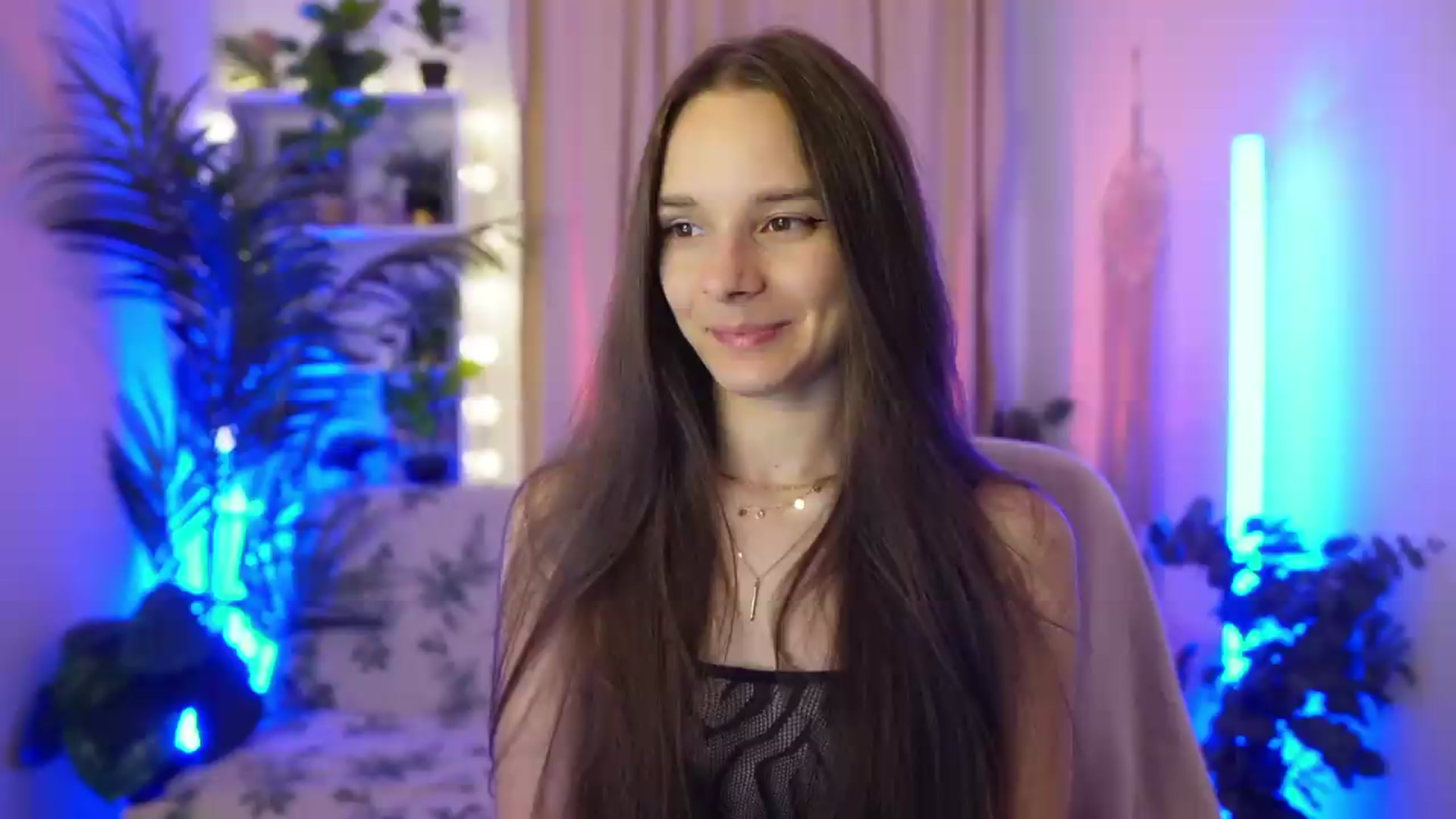 Gallery image thumbnail from Anna_Leah's myfreecams stream on, 07/18/2026, 21:04 image 1 of 20