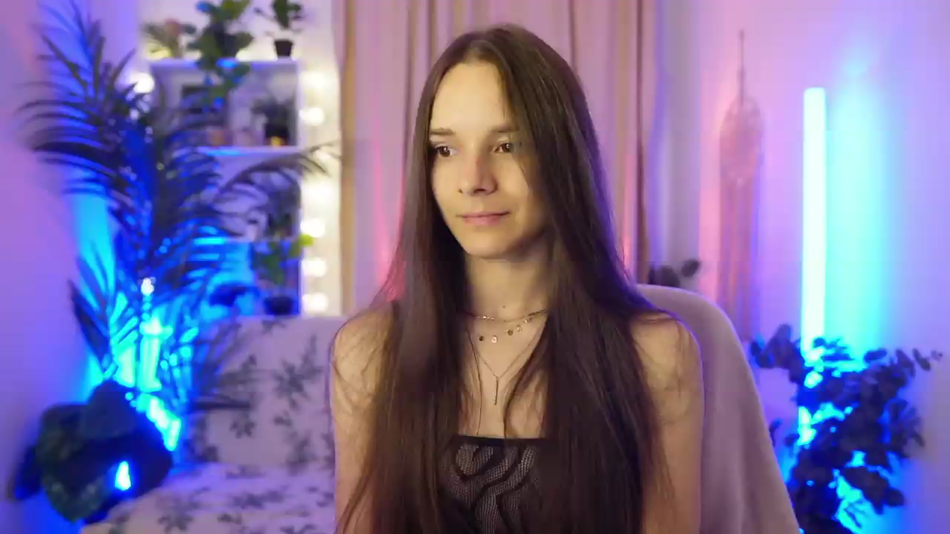Gallery image thumbnail from Anna_Leah's myfreecams stream on, 07/18/2026, 21:04 image 2 of 20