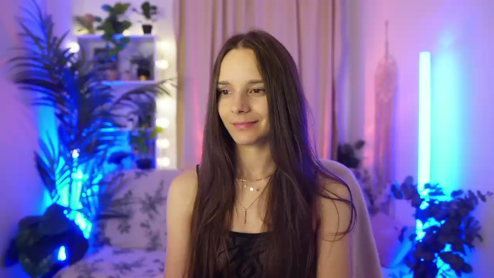 Gallery image thumbnail from Anna_Leah's myfreecams stream on, 07/18/2026, 22:48 image 14 of 20