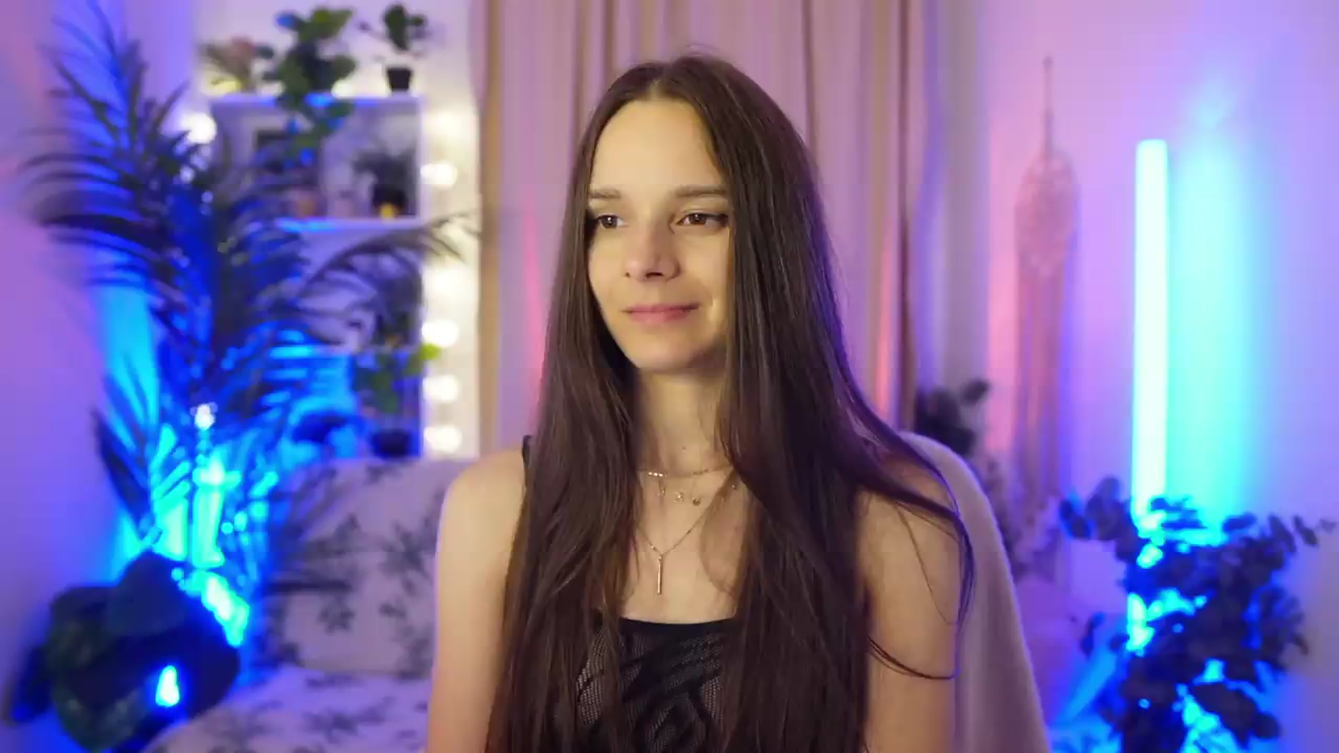 Gallery image thumbnail from Anna_Leah's myfreecams stream on, 07/18/2026, 22:48 image 7 of 20