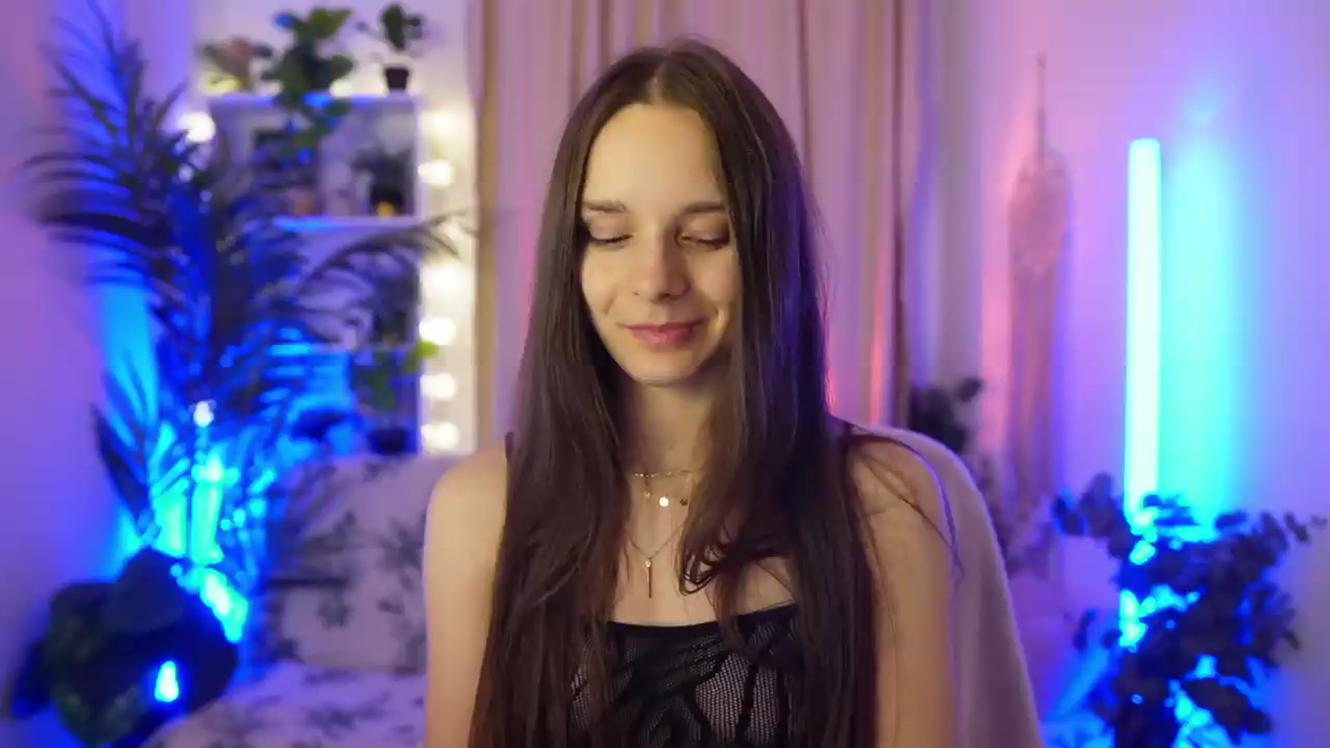 Gallery image thumbnail from Anna_Leah's myfreecams stream on, 07/18/2026, 22:48 image 3 of 20