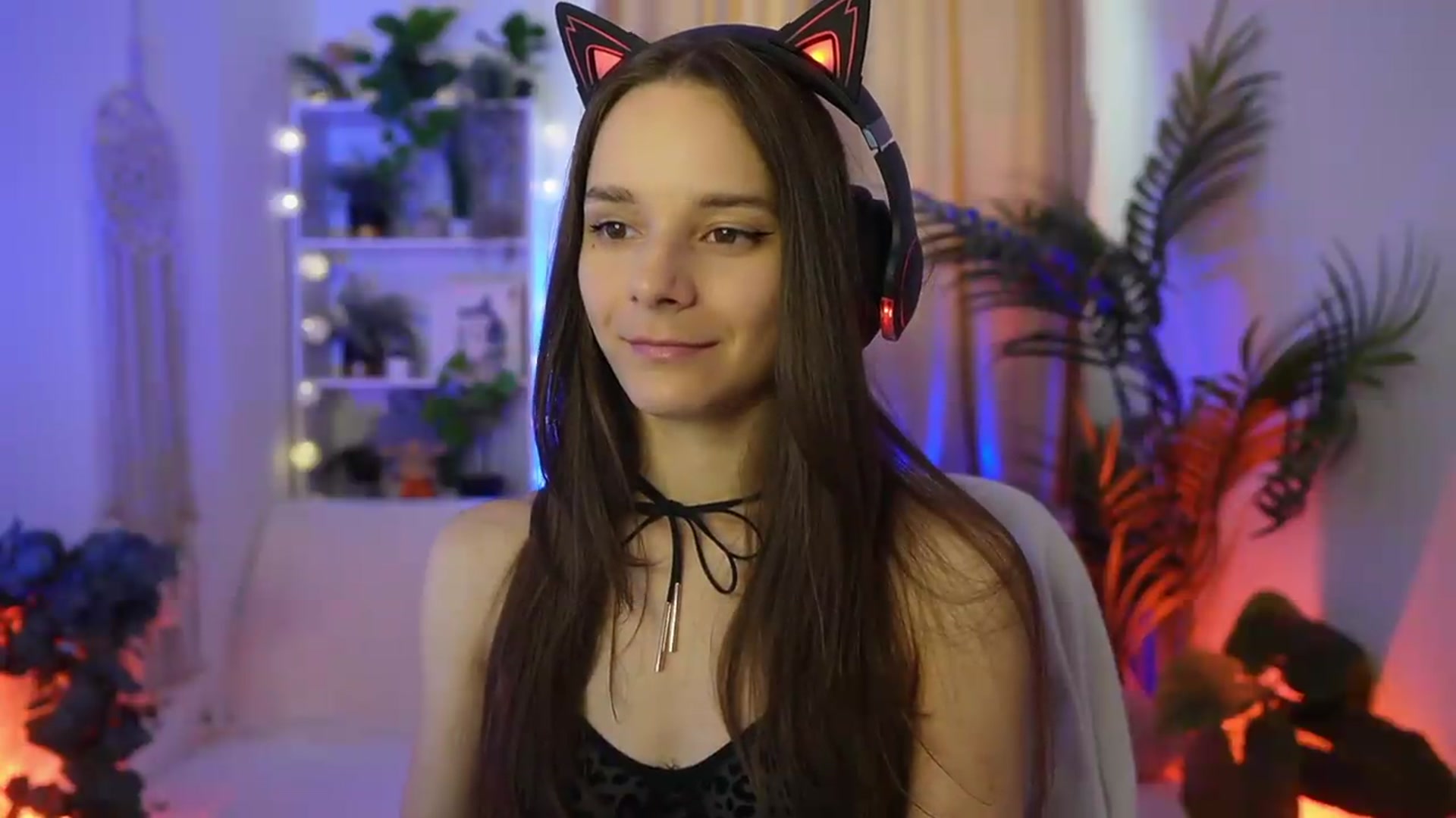 Gallery image thumbnail from Anna_Leah's myfreecams stream on, 07/26/2026, 15:58 image 19 of 20