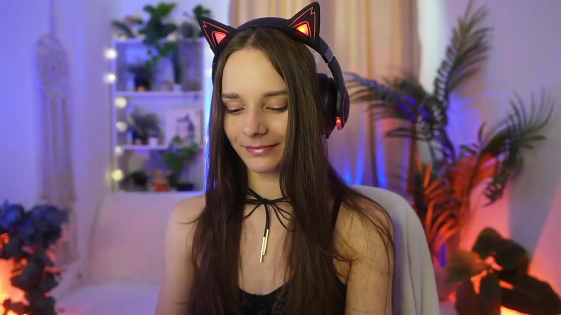 Gallery image thumbnail from Anna_Leah's myfreecams stream on, 07/26/2026, 15:58 image 6 of 20
