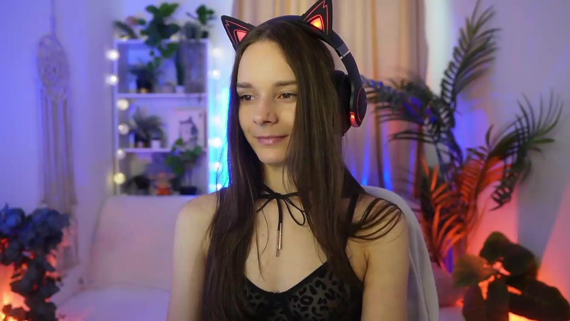 Gallery image thumbnail from Anna_Leah's myfreecams stream on, 07/26/2026, 15:58 image 18 of 20