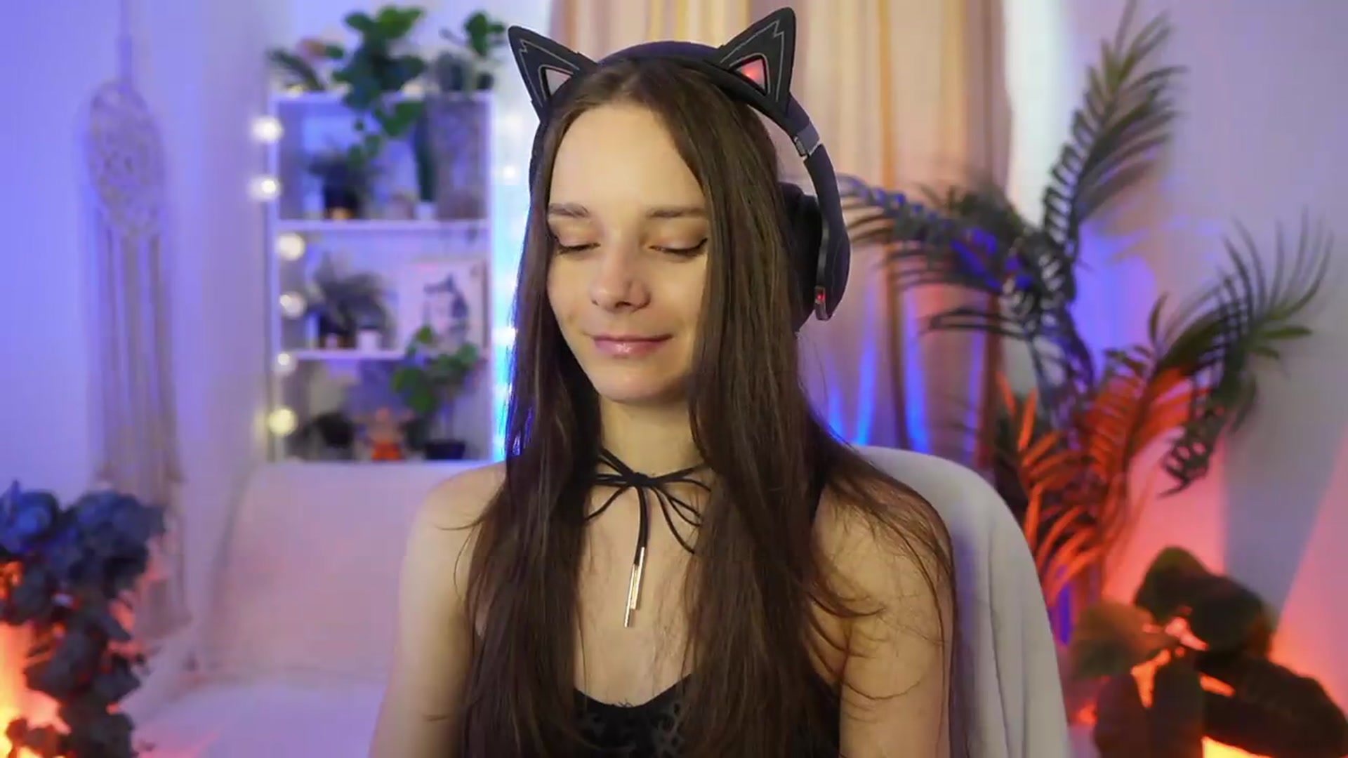 Gallery image thumbnail from Anna_Leah's myfreecams stream on, 07/26/2026, 15:58 image 4 of 20