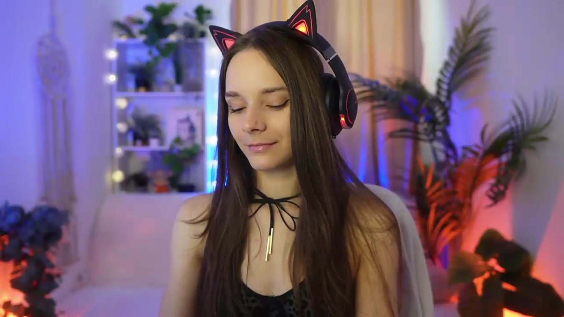 Gallery image thumbnail from Anna_Leah's myfreecams stream on, 07/26/2026, 15:58 image 20 of 20