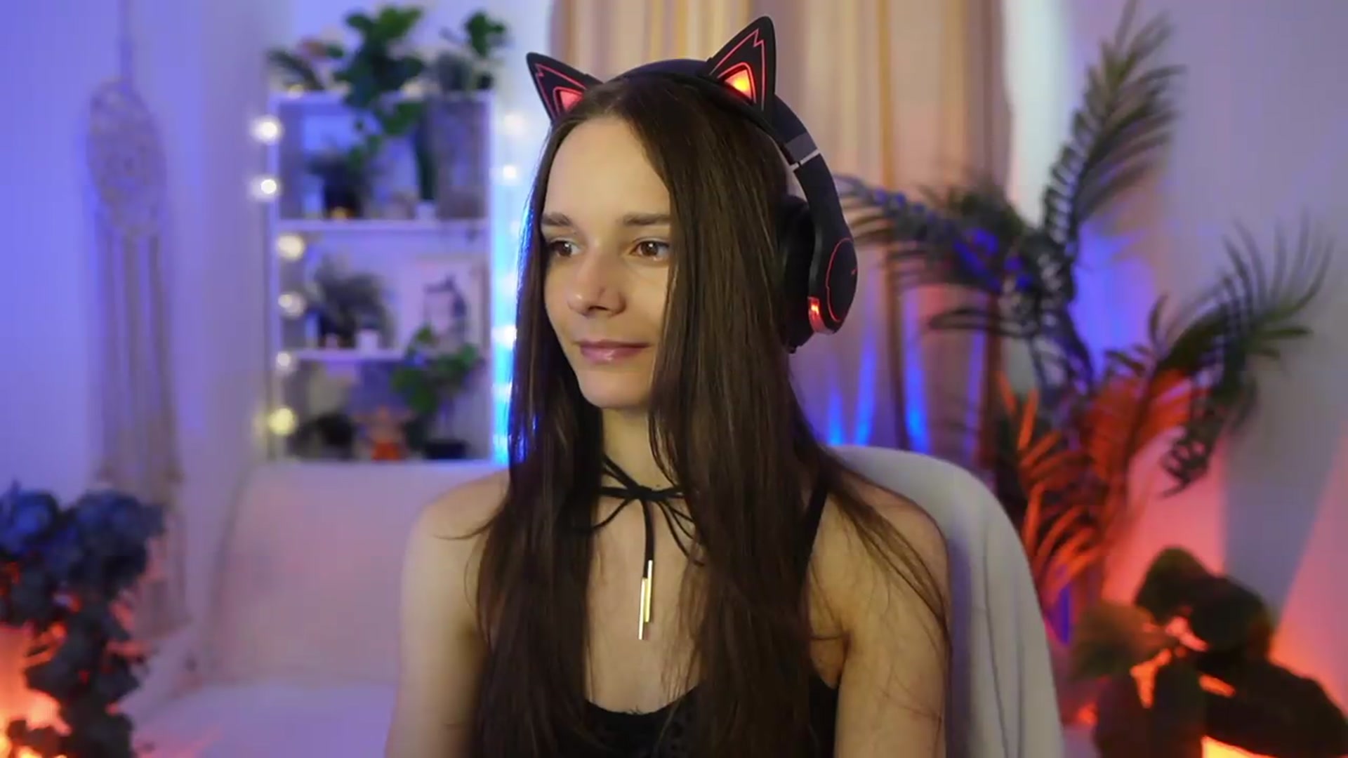 Gallery image thumbnail from Anna_Leah's myfreecams stream on, 07/26/2026, 15:58 image 8 of 20
