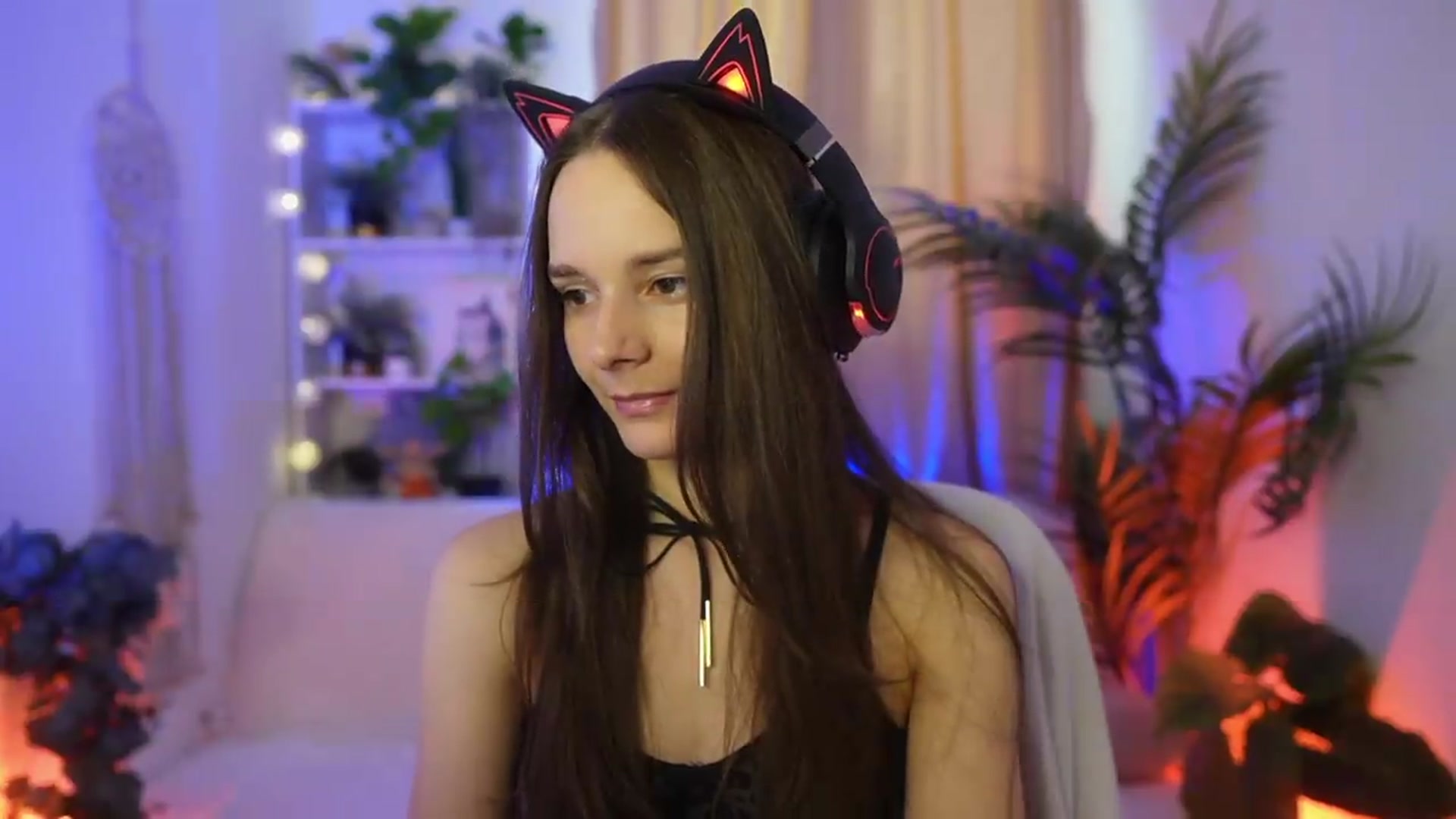 Gallery image thumbnail from Anna_Leah's myfreecams stream on, 07/26/2026, 15:58 image 7 of 20