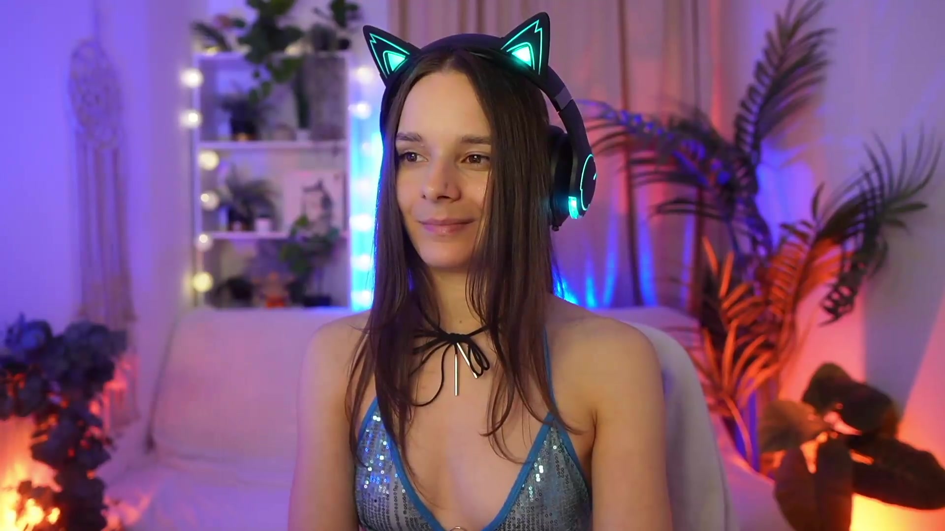 Gallery image thumbnail from Anna_Leah's myfreecams stream on, 07/26/2026, 22:56 image 20 of 20