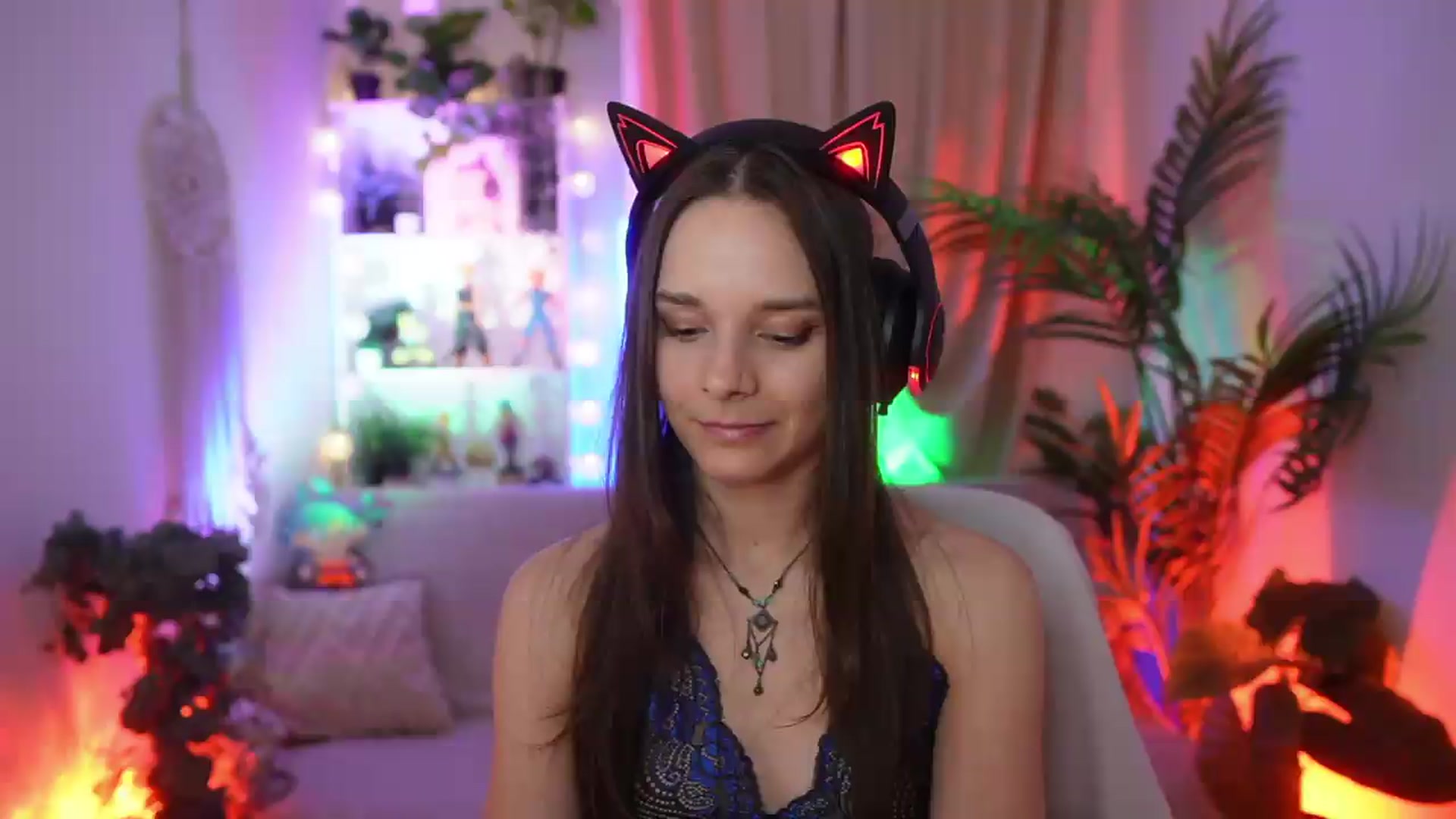 Gallery image thumbnail from Anna_Leah's myfreecams stream on, 07/28/2026, 20:36 image 5 of 20