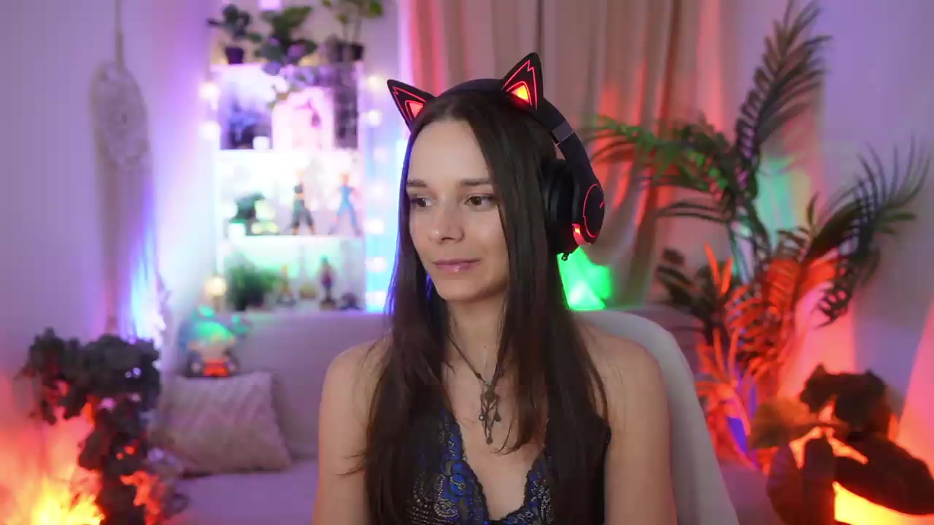 Gallery image thumbnail from Anna_Leah's myfreecams stream on, 07/28/2026, 20:36 image 4 of 20