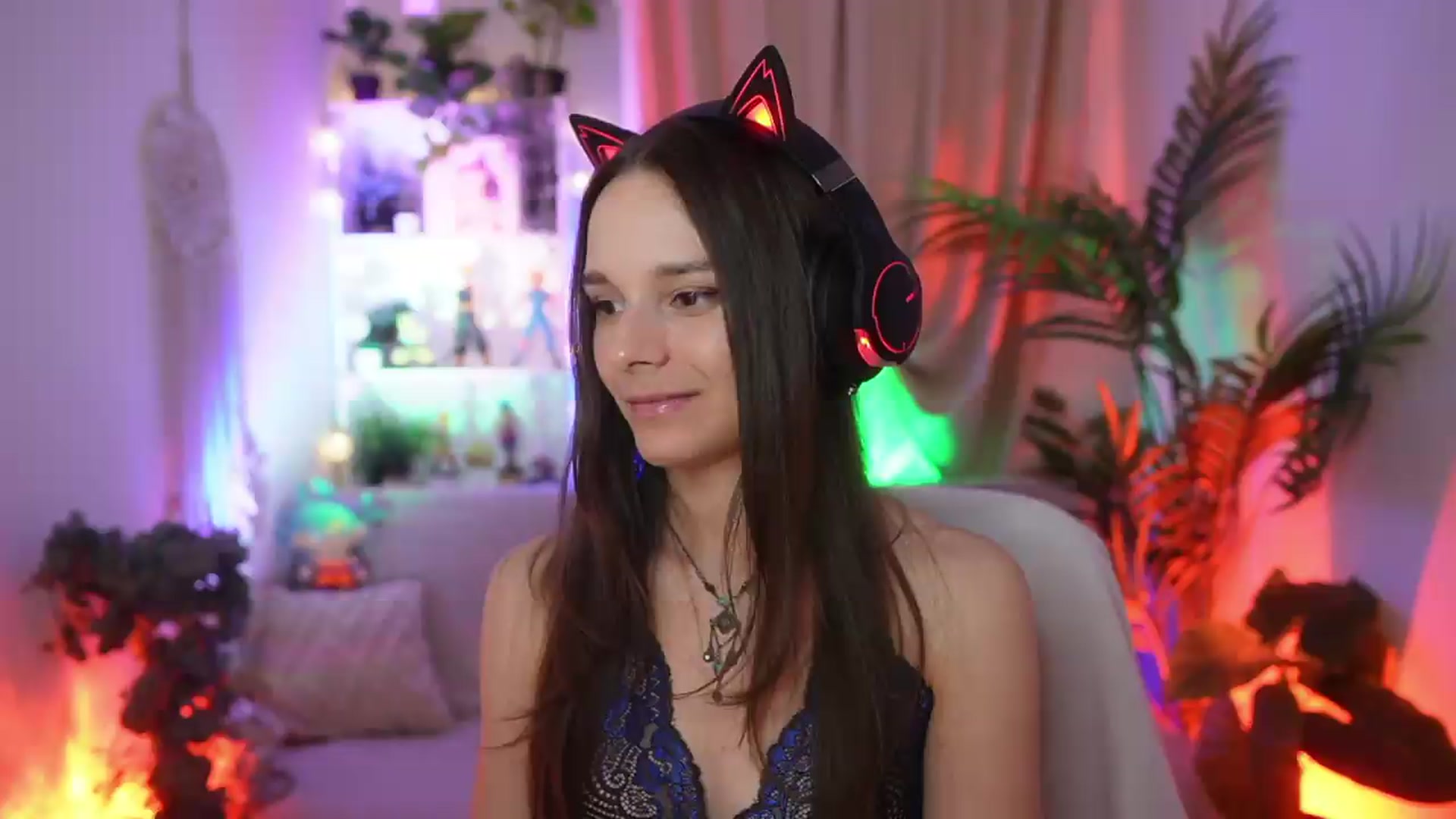 Gallery image thumbnail from Anna_Leah's myfreecams stream on, 07/28/2026, 20:36 image 6 of 20