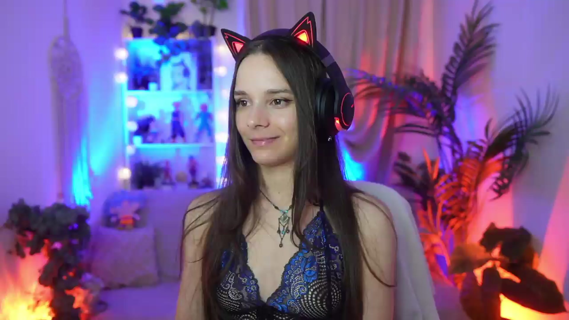 Gallery image thumbnail from Anna_Leah's myfreecams stream on, 07/28/2026, 22:43 image 5 of 20
