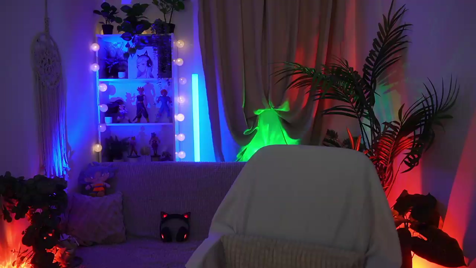 Gallery image thumbnail from Anna_Leah's myfreecams stream on, 07/29/2026, 02:24 image 13 of 20
