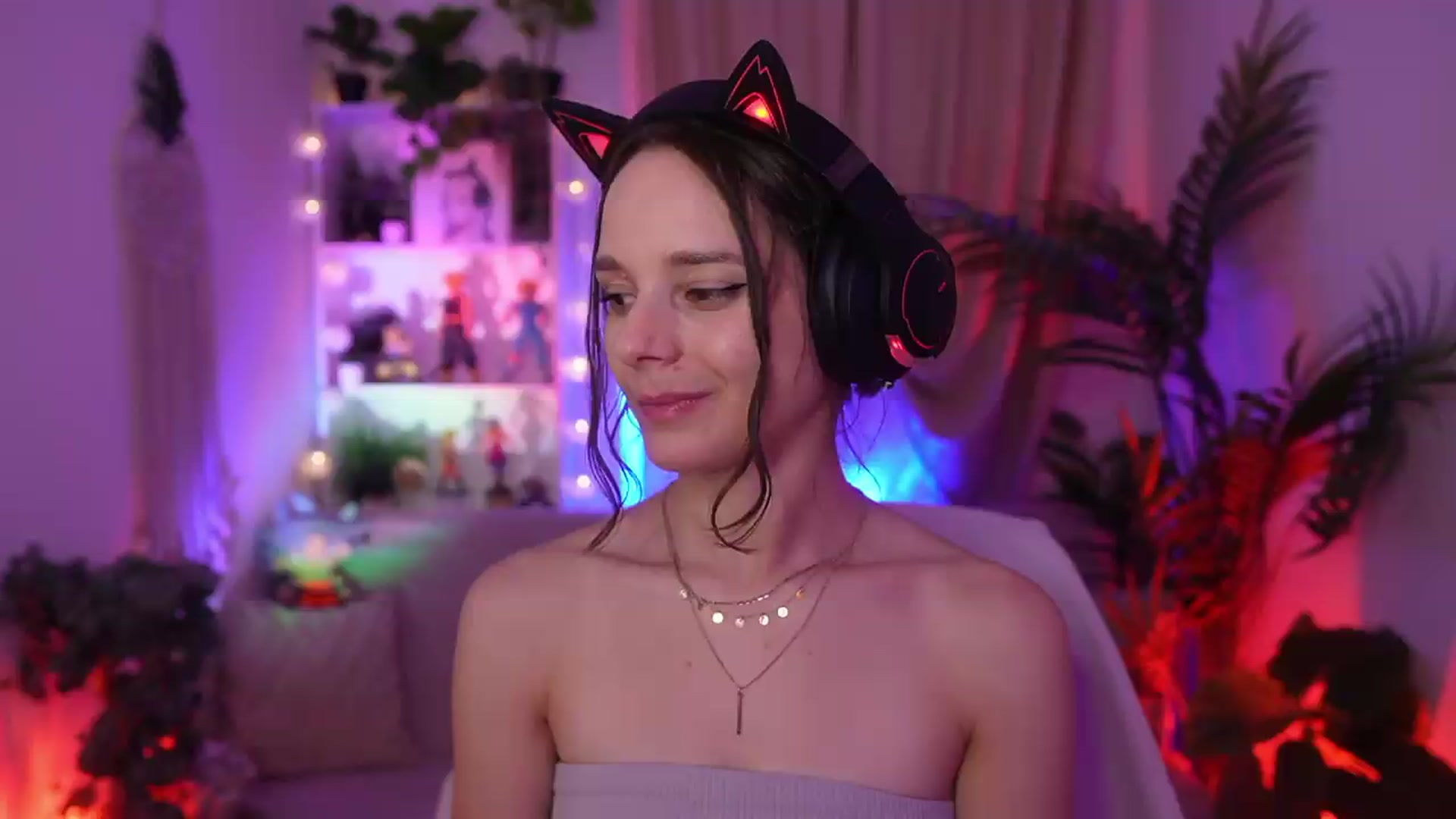 Gallery image thumbnail from Anna_Leah's myfreecams stream on, 07/29/2026, 20:53 image 15 of 20