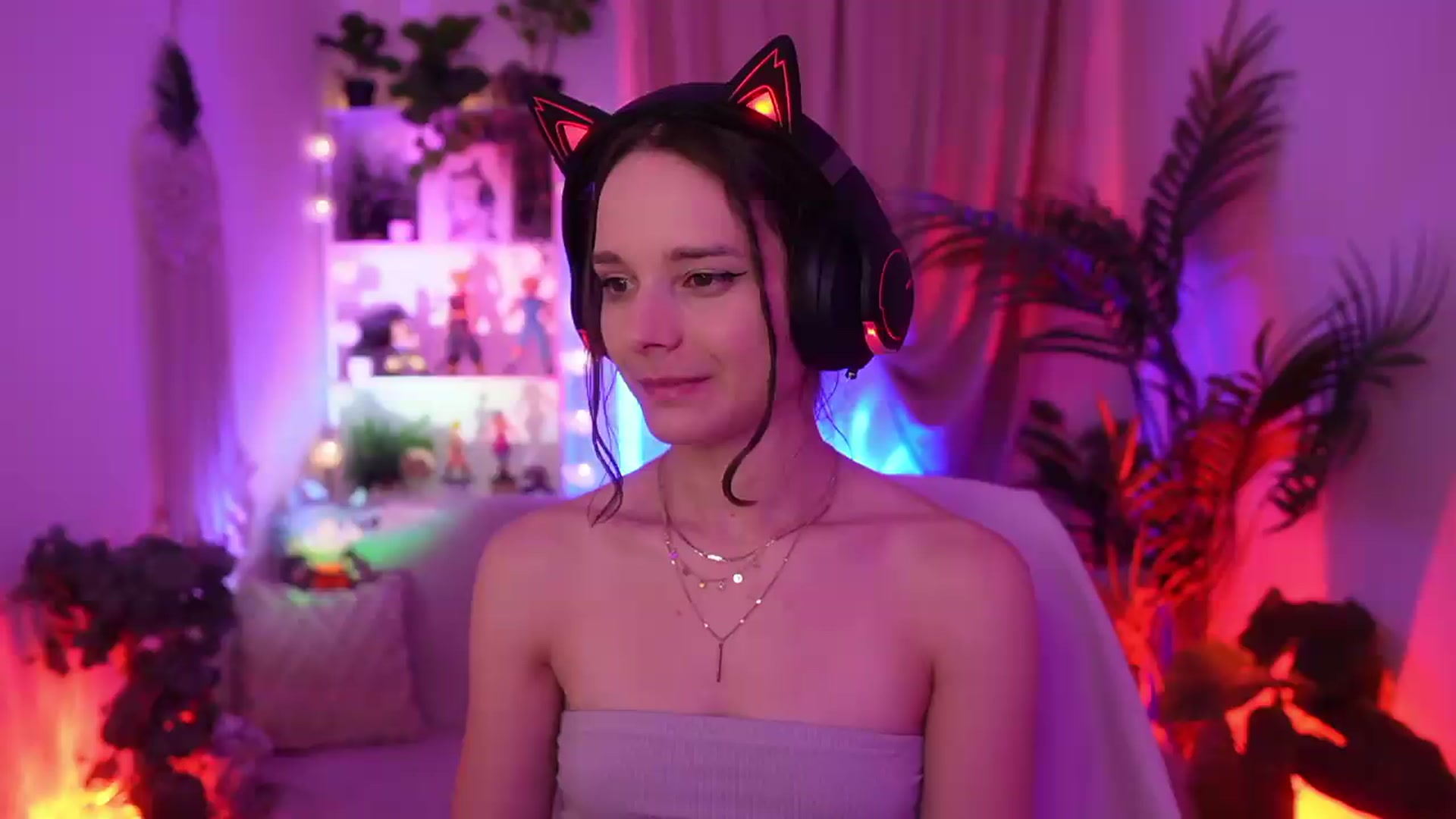 Gallery image thumbnail from Anna_Leah's myfreecams stream on, 07/29/2026, 20:53 image 2 of 20
