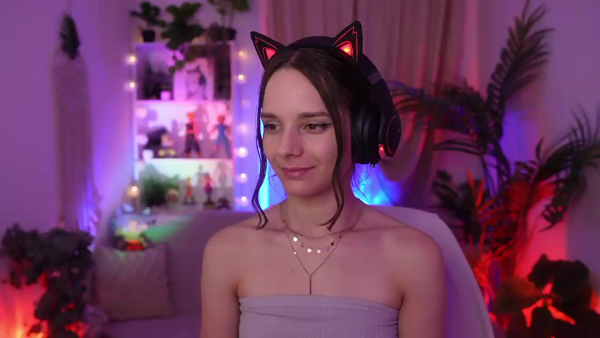 Gallery image thumbnail from Anna_Leah's myfreecams stream on, 07/29/2026, 21:44 image 12 of 20