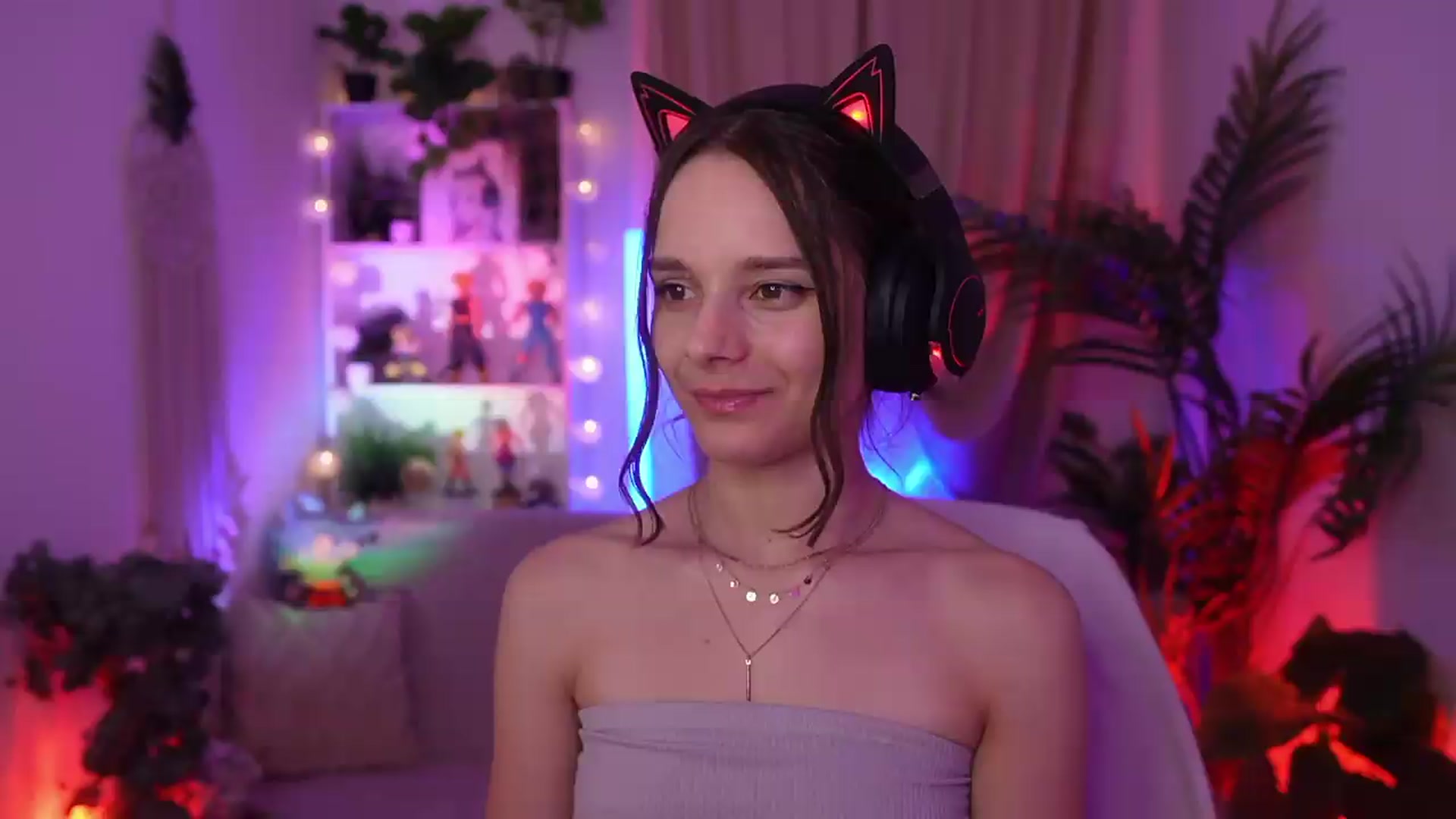 Gallery image thumbnail from Anna_Leah's myfreecams stream on, 07/29/2026, 21:44 image 9 of 20