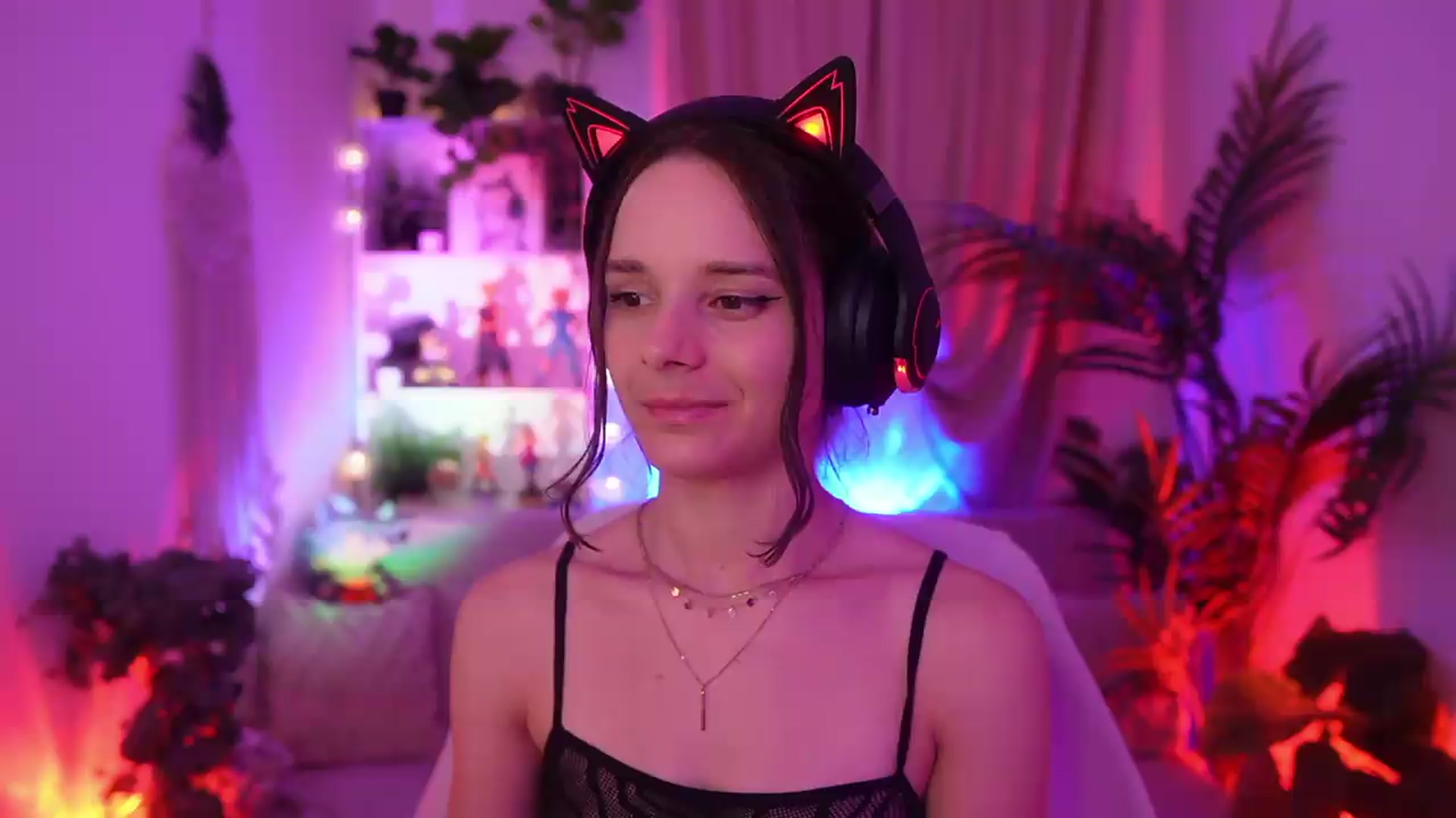 Gallery image thumbnail from Anna_Leah's myfreecams stream on, 07/29/2026, 23:05 image 19 of 20