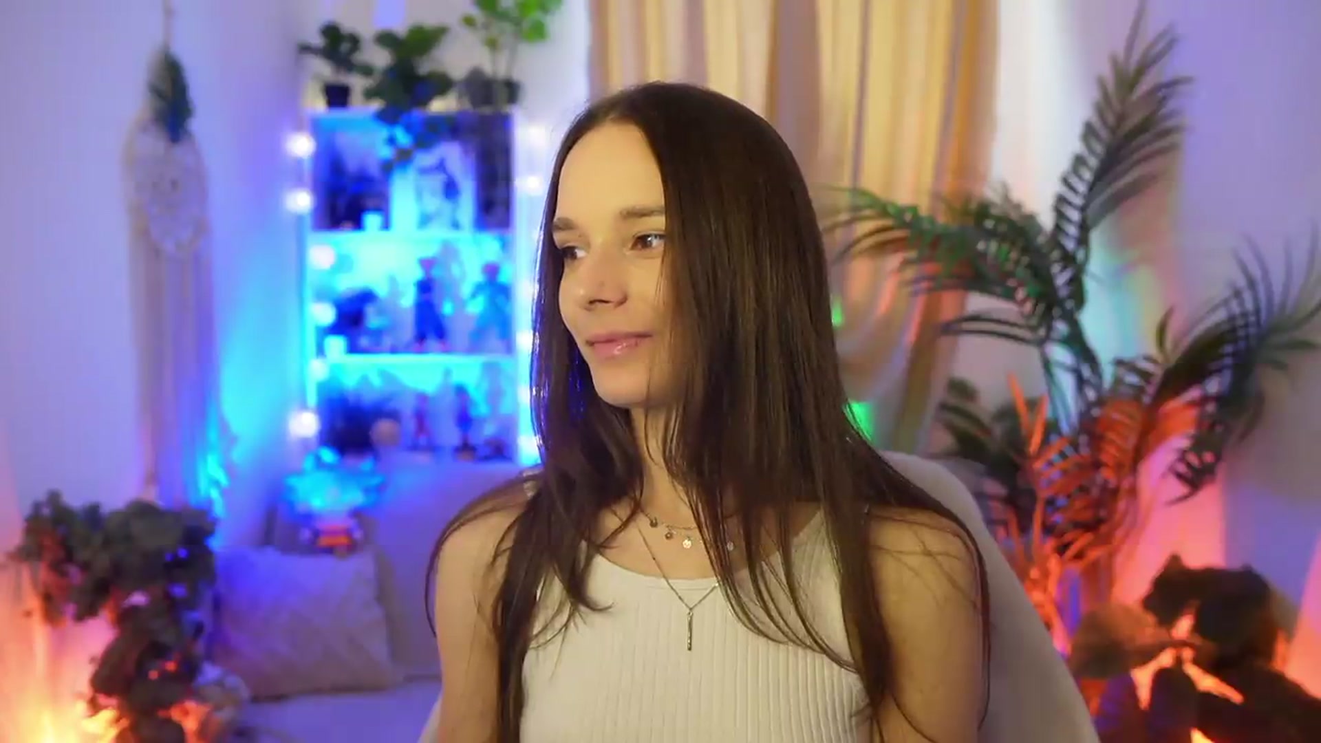 Gallery image thumbnail from Anna_Leah's myfreecams stream on, 07/30/2026, 15:27 image 16 of 20