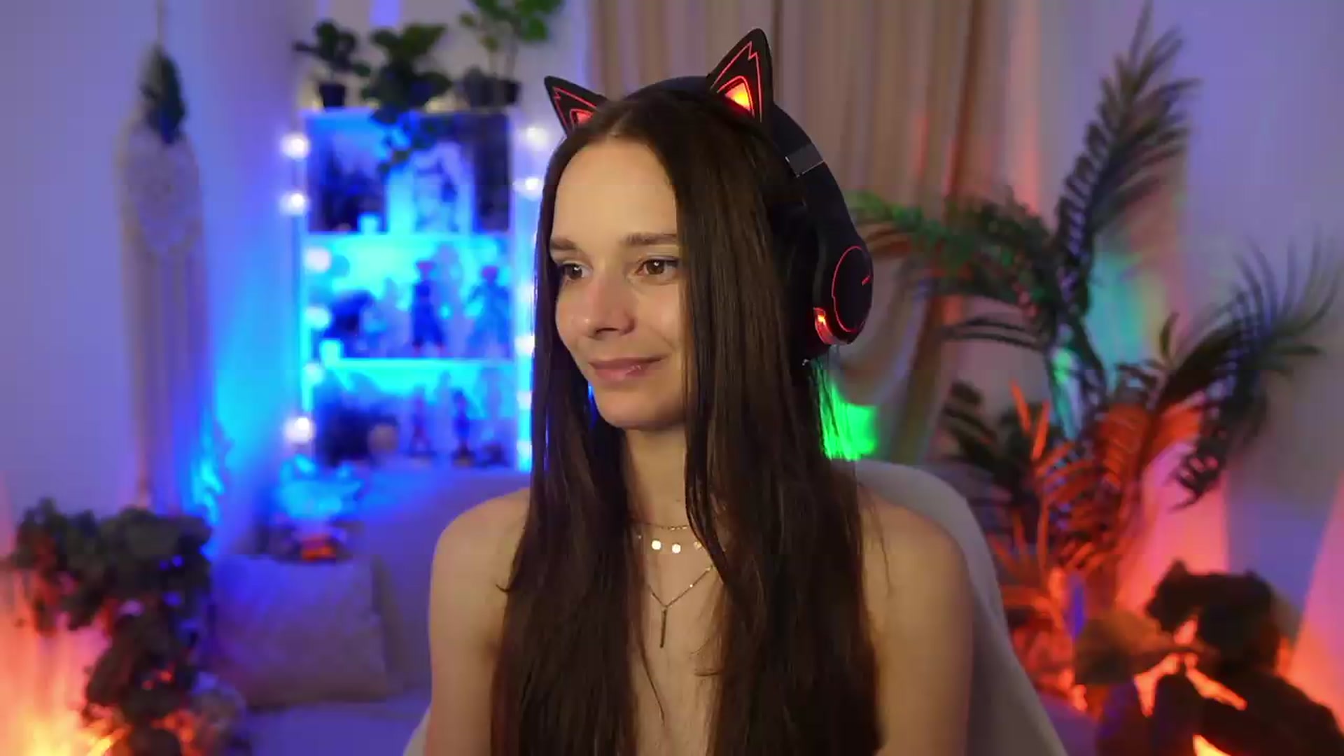 Gallery image thumbnail from Anna_Leah's myfreecams stream on, 07/30/2026, 17:58 image 19 of 20