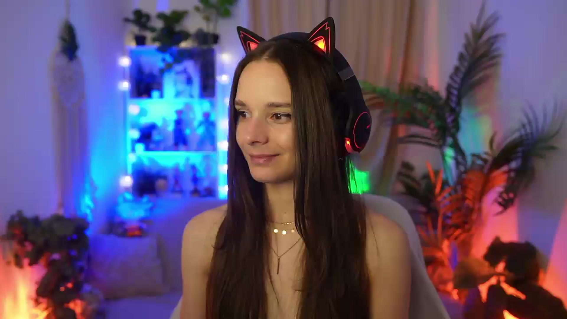 Gallery image thumbnail from Anna_Leah's myfreecams stream on, 07/30/2026, 17:58 image 20 of 20