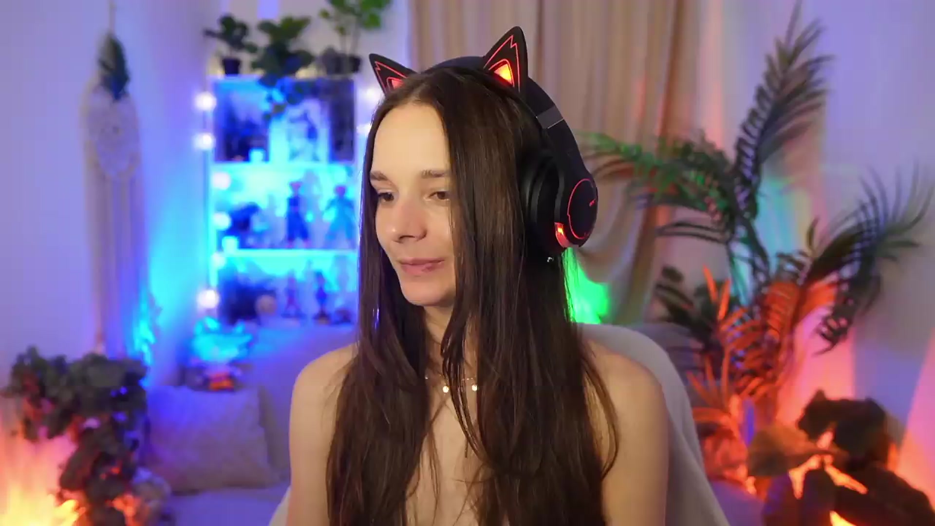 Gallery image thumbnail from Anna_Leah's myfreecams stream on, 07/30/2026, 17:58 image 7 of 20