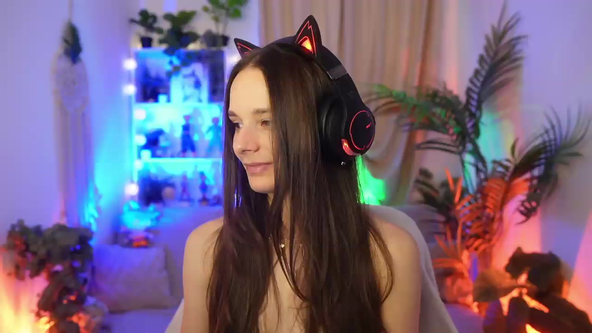 Gallery image thumbnail from Anna_Leah's myfreecams stream on, 07/30/2026, 17:58 image 12 of 20