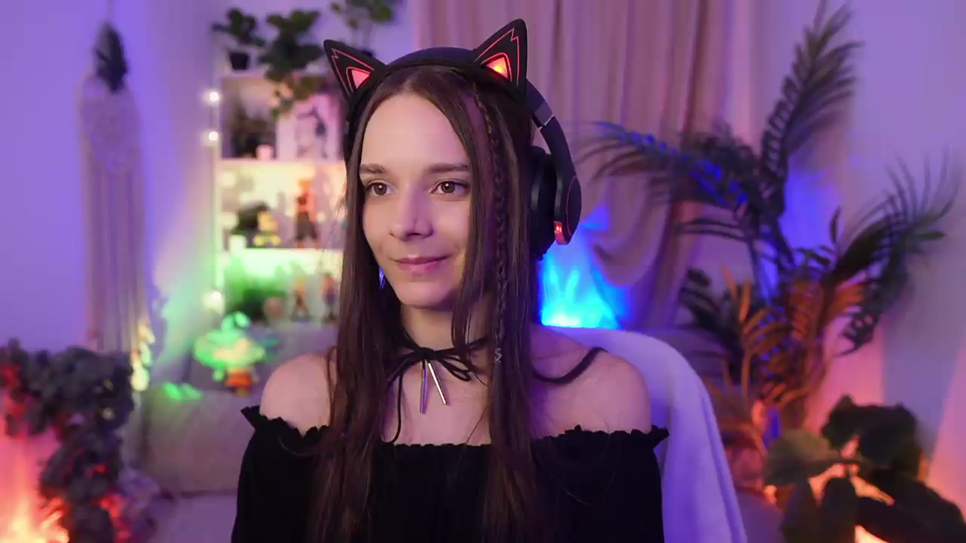 Gallery image thumbnail from Anna_Leah's myfreecams stream on, 08/03/2026, 20:46 image 7 of 20