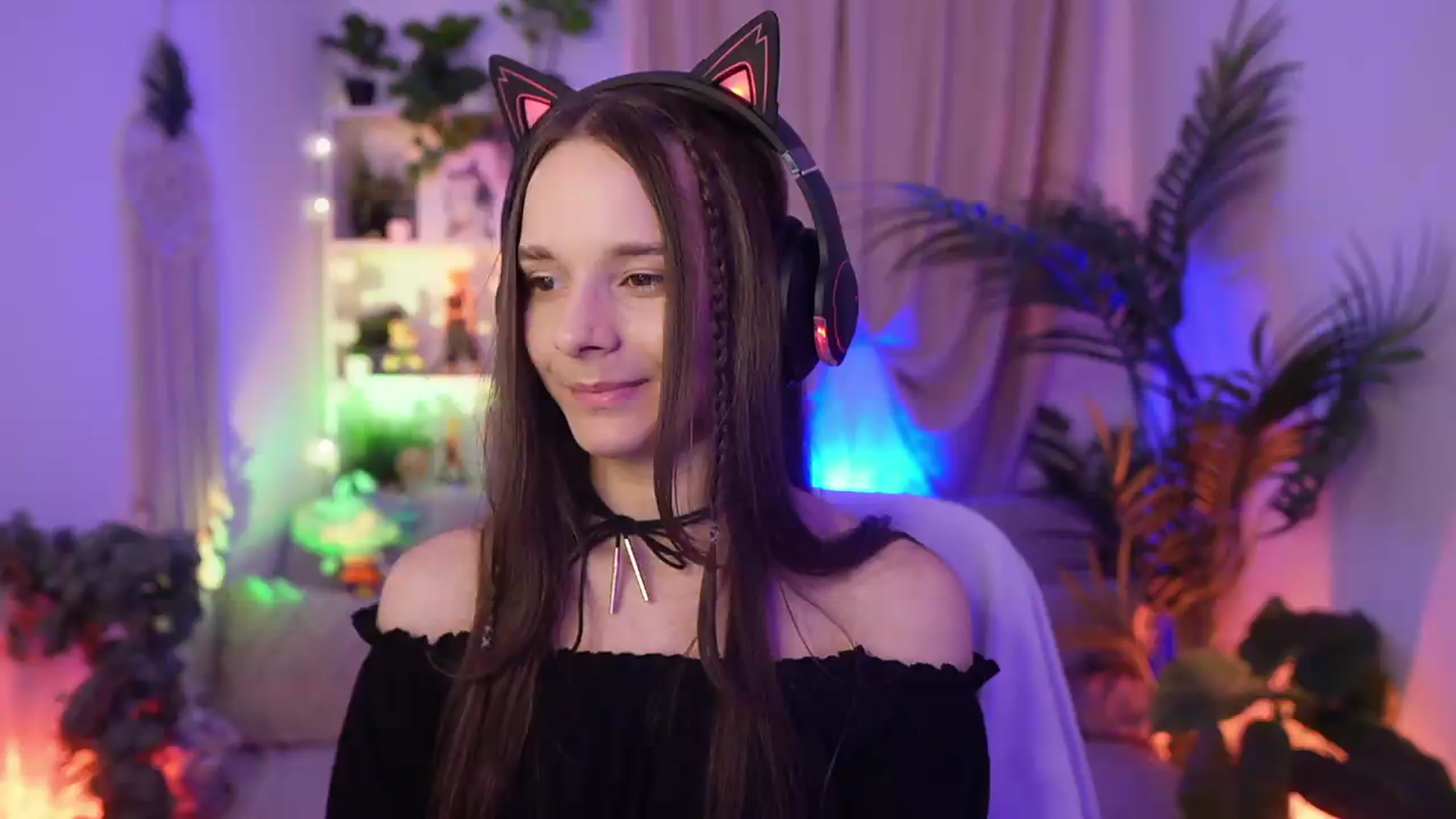 Gallery image thumbnail from Anna_Leah's myfreecams stream on, 08/03/2026, 20:46 image 3 of 20