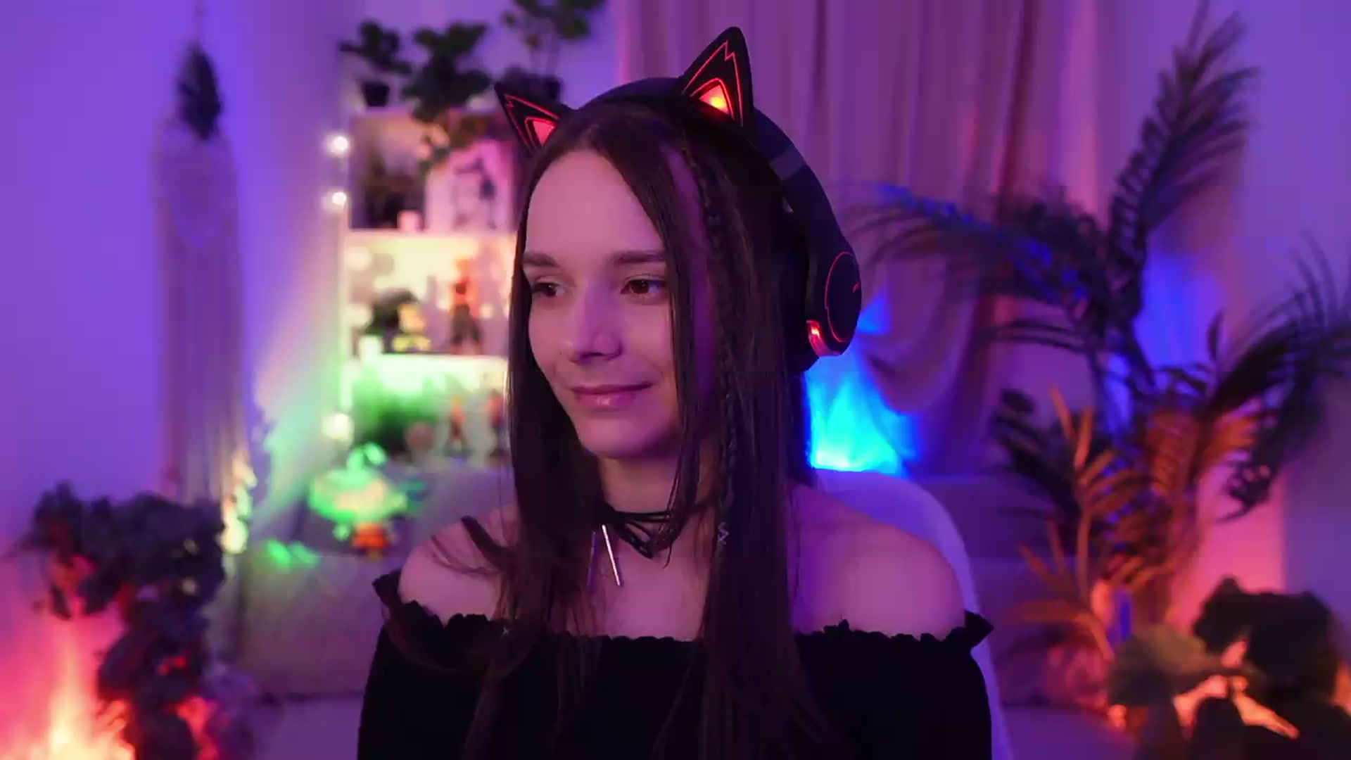 Gallery image thumbnail from Anna_Leah's myfreecams stream on, 08/03/2026, 21:12 image 12 of 20