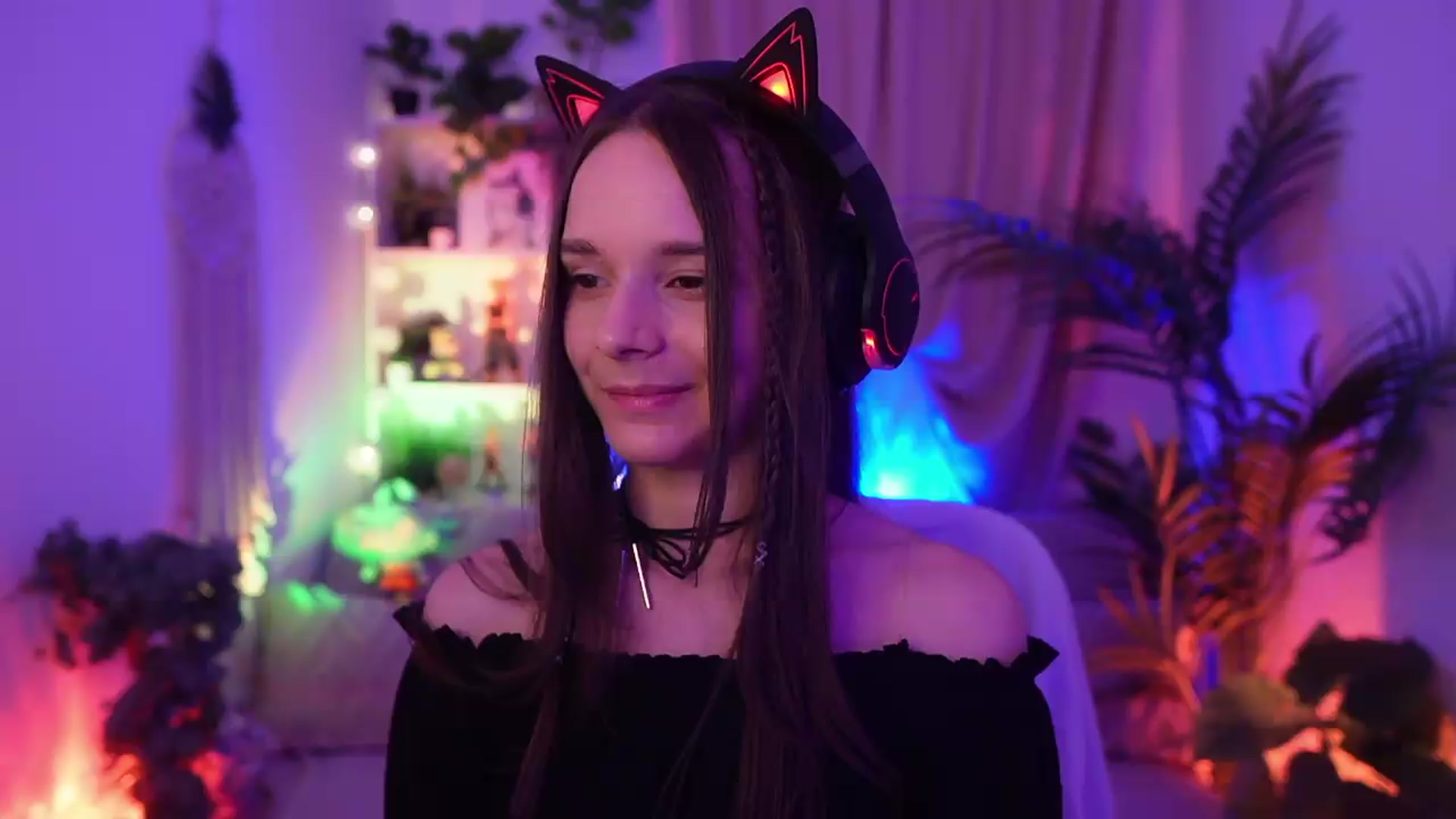 Gallery image thumbnail from Anna_Leah's myfreecams stream on, 08/03/2026, 21:12 image 4 of 20