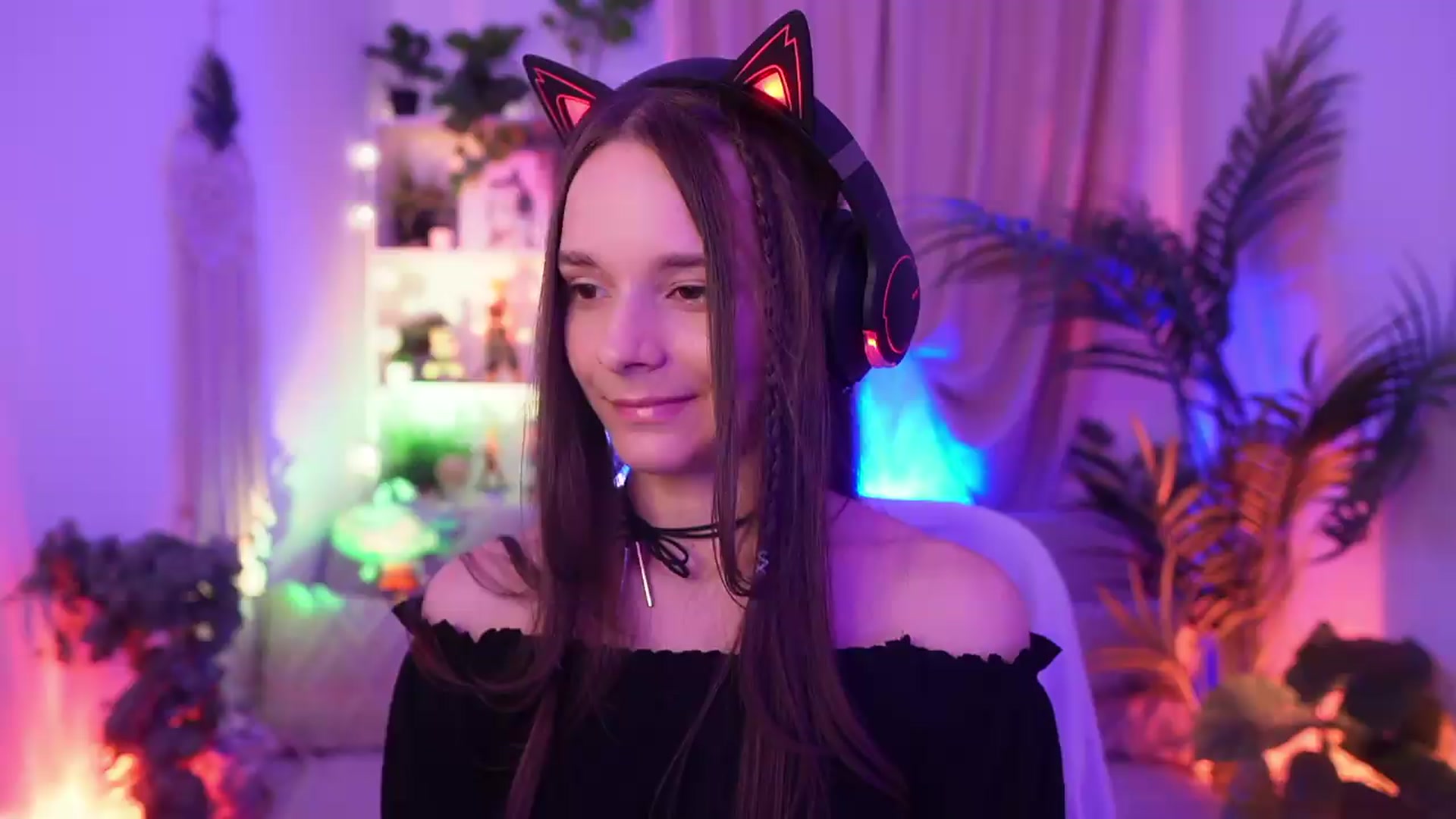 Gallery image thumbnail from Anna_Leah's myfreecams stream on, 08/03/2026, 21:12 image 1 of 20