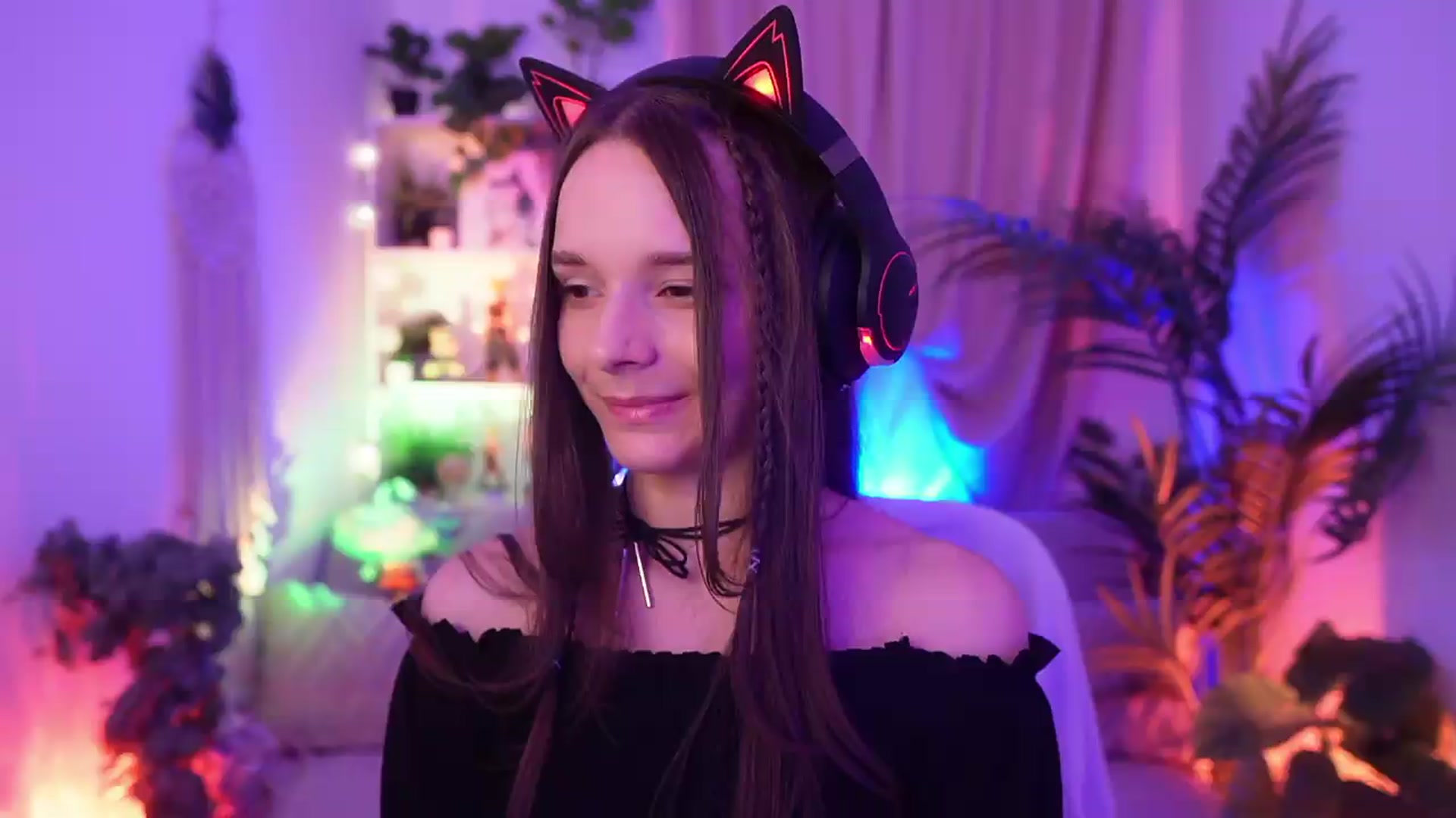 Gallery image thumbnail from Anna_Leah's myfreecams stream on, 08/03/2026, 21:12 image 2 of 20
