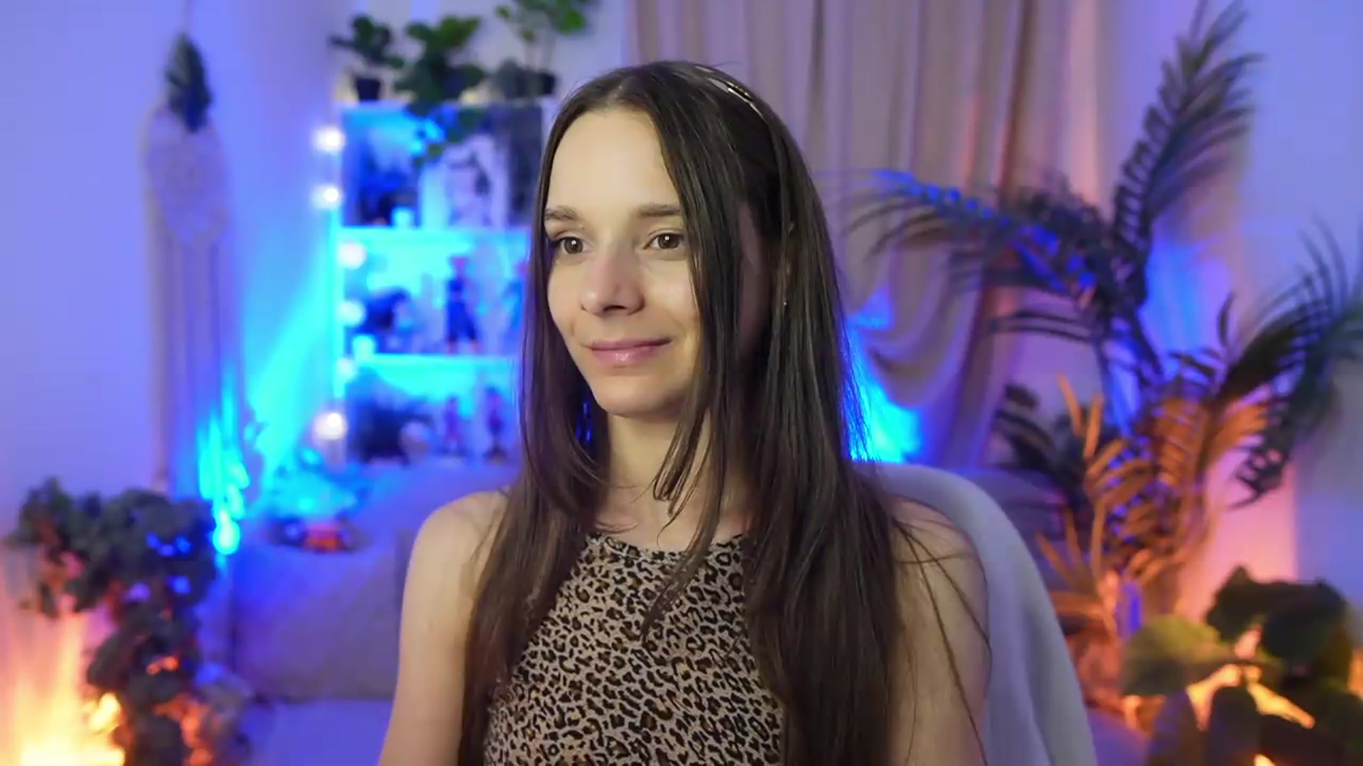 Gallery image thumbnail from Anna_Leah's myfreecams stream on, 08/04/2026, 21:49 image 10 of 20