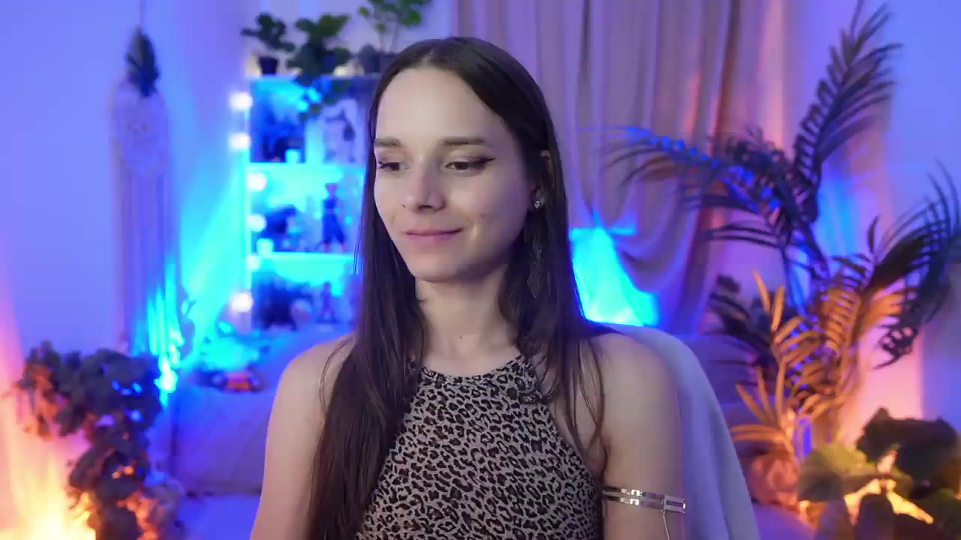 Gallery image thumbnail from Anna_Leah's myfreecams stream on, 08/04/2026, 22:41 image 14 of 20