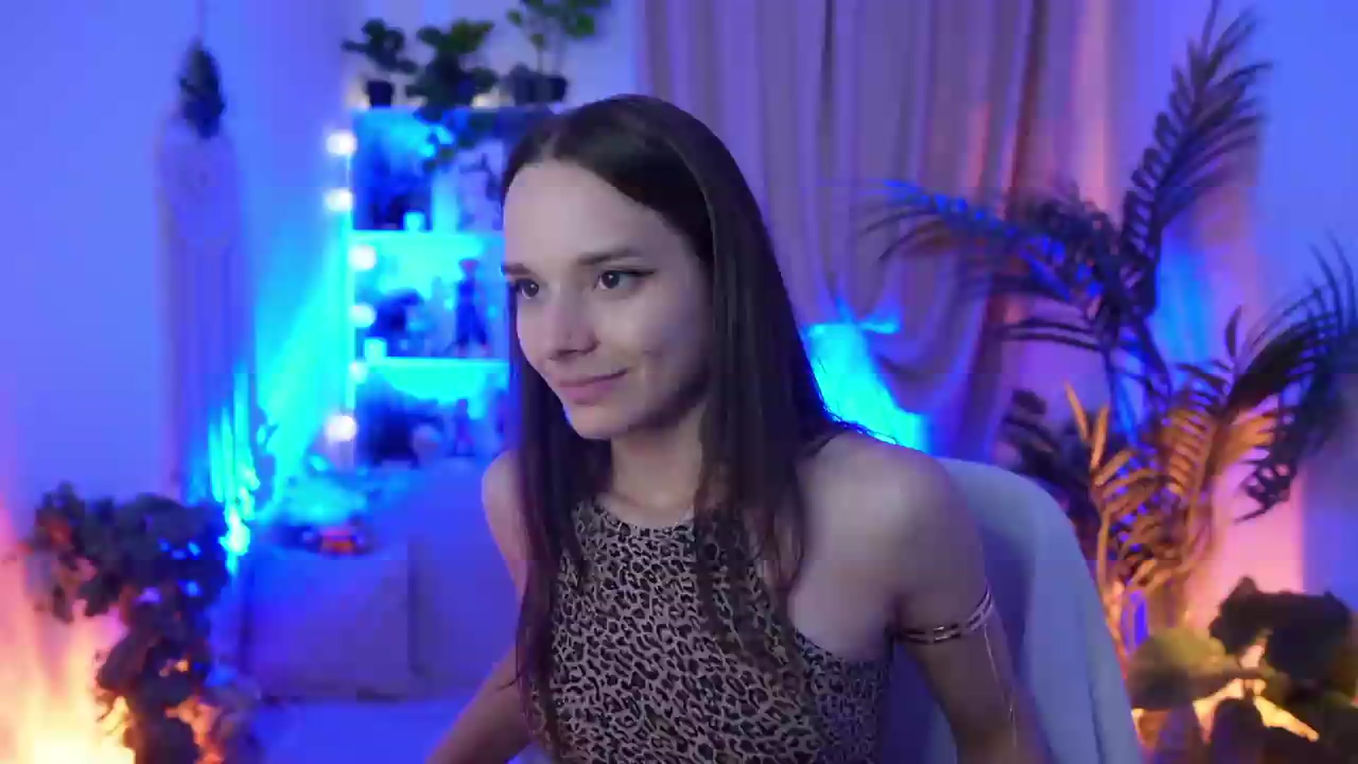 Gallery image thumbnail from Anna_Leah's myfreecams stream on, 08/04/2026, 22:41 image 7 of 20