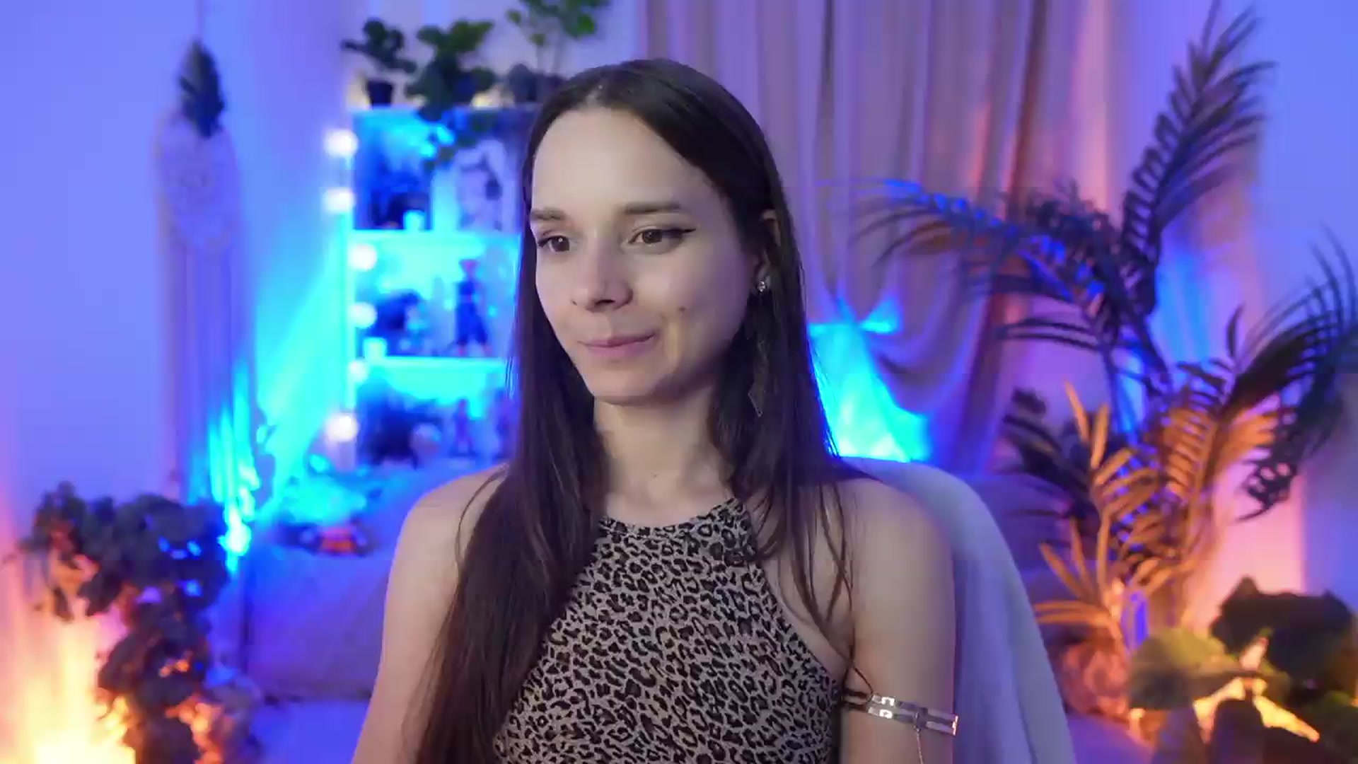 Gallery image thumbnail from Anna_Leah's myfreecams stream on, 08/04/2026, 22:41 image 13 of 20