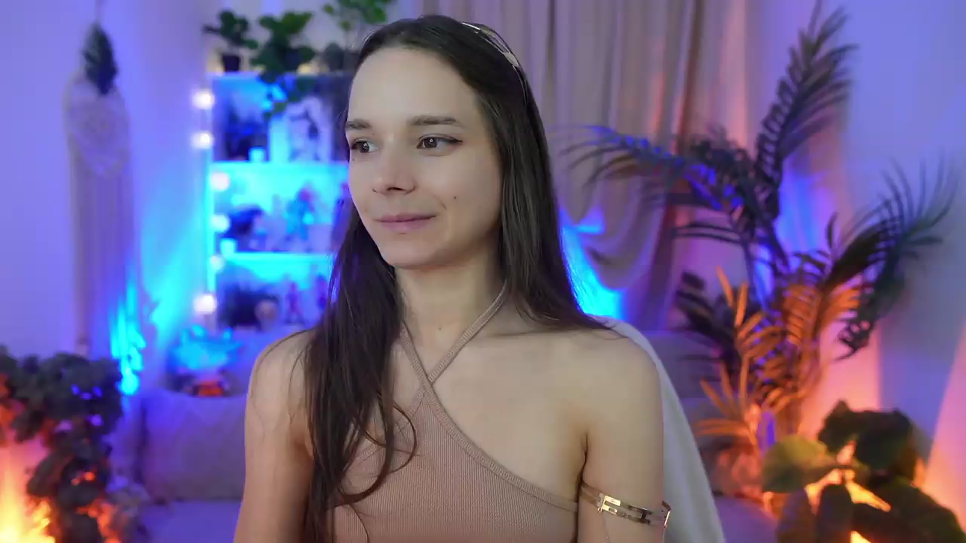 Gallery image thumbnail from Anna_Leah's myfreecams stream on, 08/08/2026, 18:52 image 11 of 20