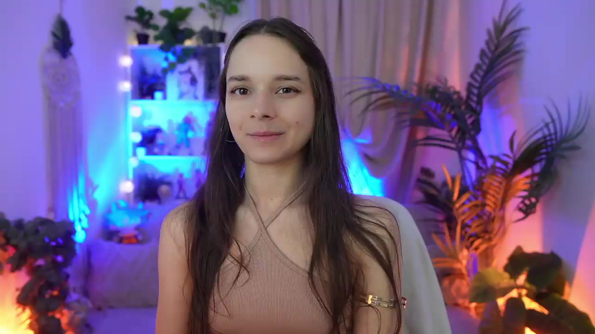 Gallery image thumbnail from Anna_Leah's myfreecams stream on, 08/08/2026, 18:52 image 1 of 20