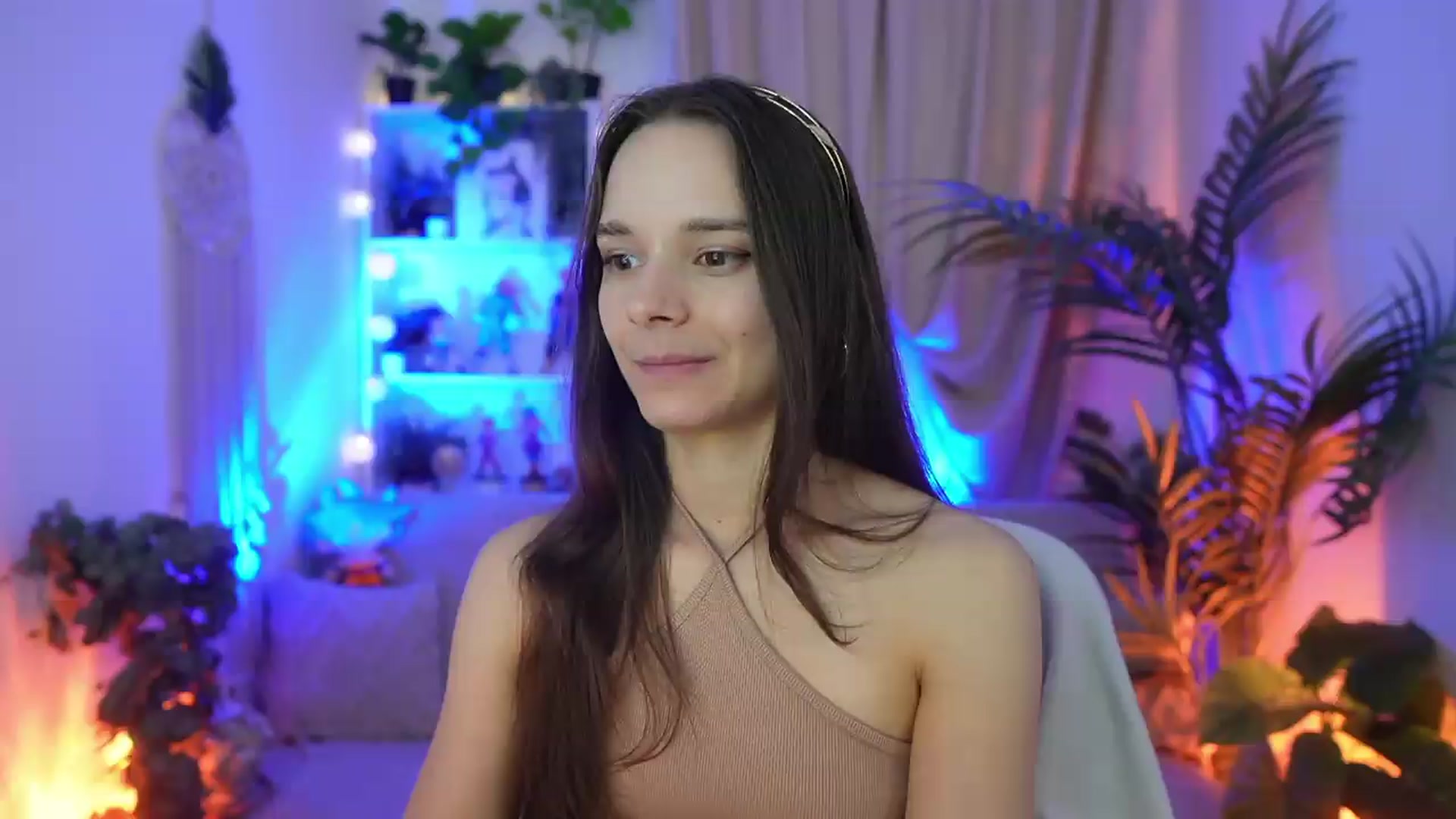 Gallery image thumbnail from Anna_Leah's myfreecams stream on, 08/08/2026, 23:24 image 1 of 20