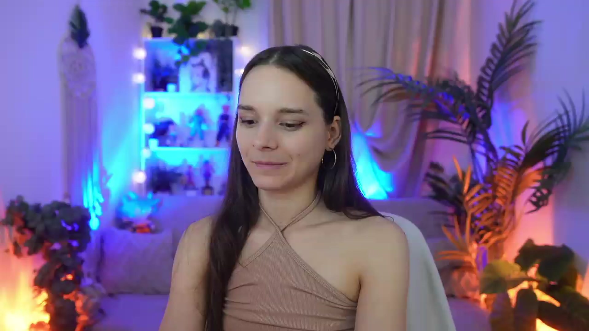 Gallery image thumbnail from Anna_Leah's myfreecams stream on, 08/08/2026, 23:54 image 17 of 20